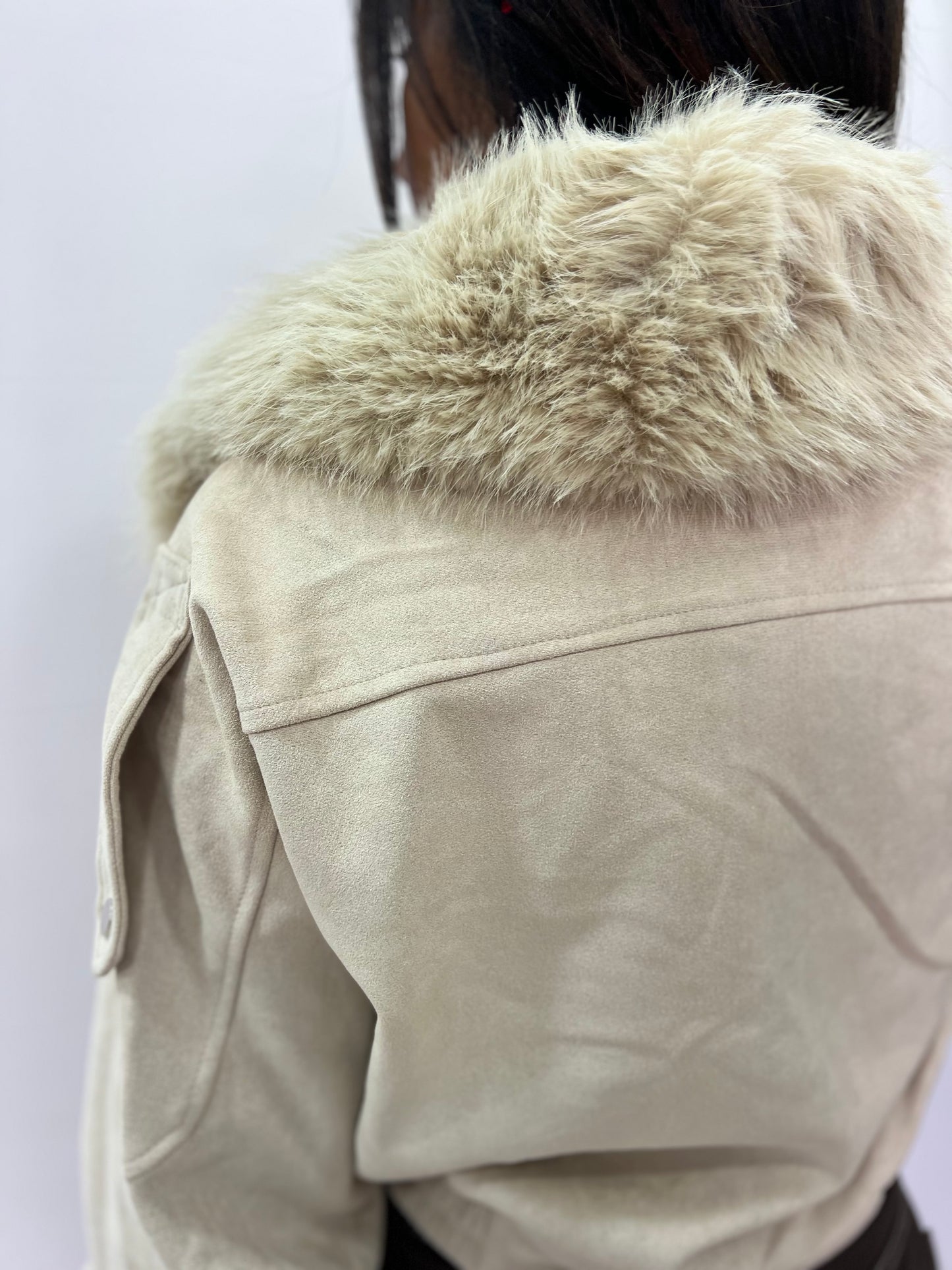 Giubbino in Camoscio e Pelliccia con Perle