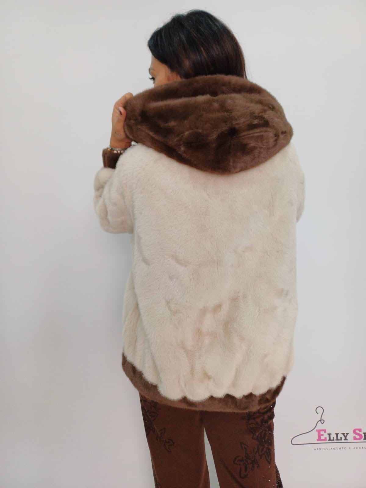 Giaccone donna eco-pelliccia bicolore con cappuccio