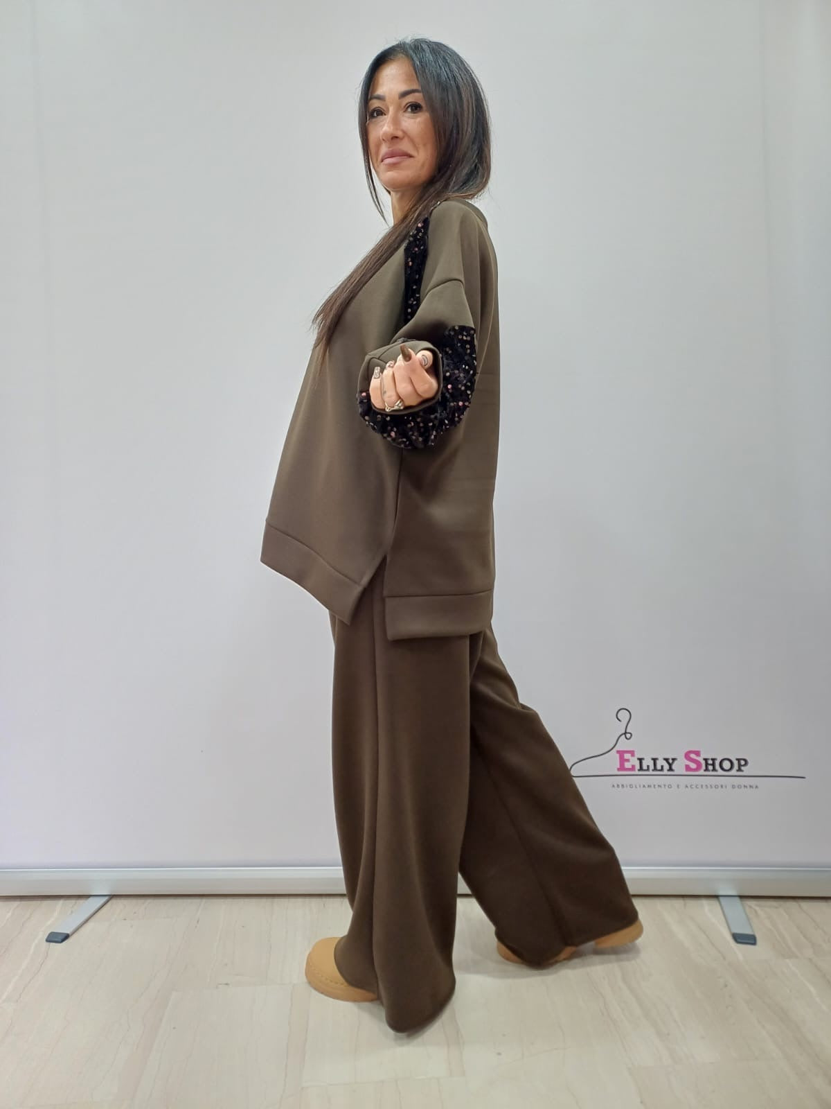 Completo curvy donna con maniche in paillettes