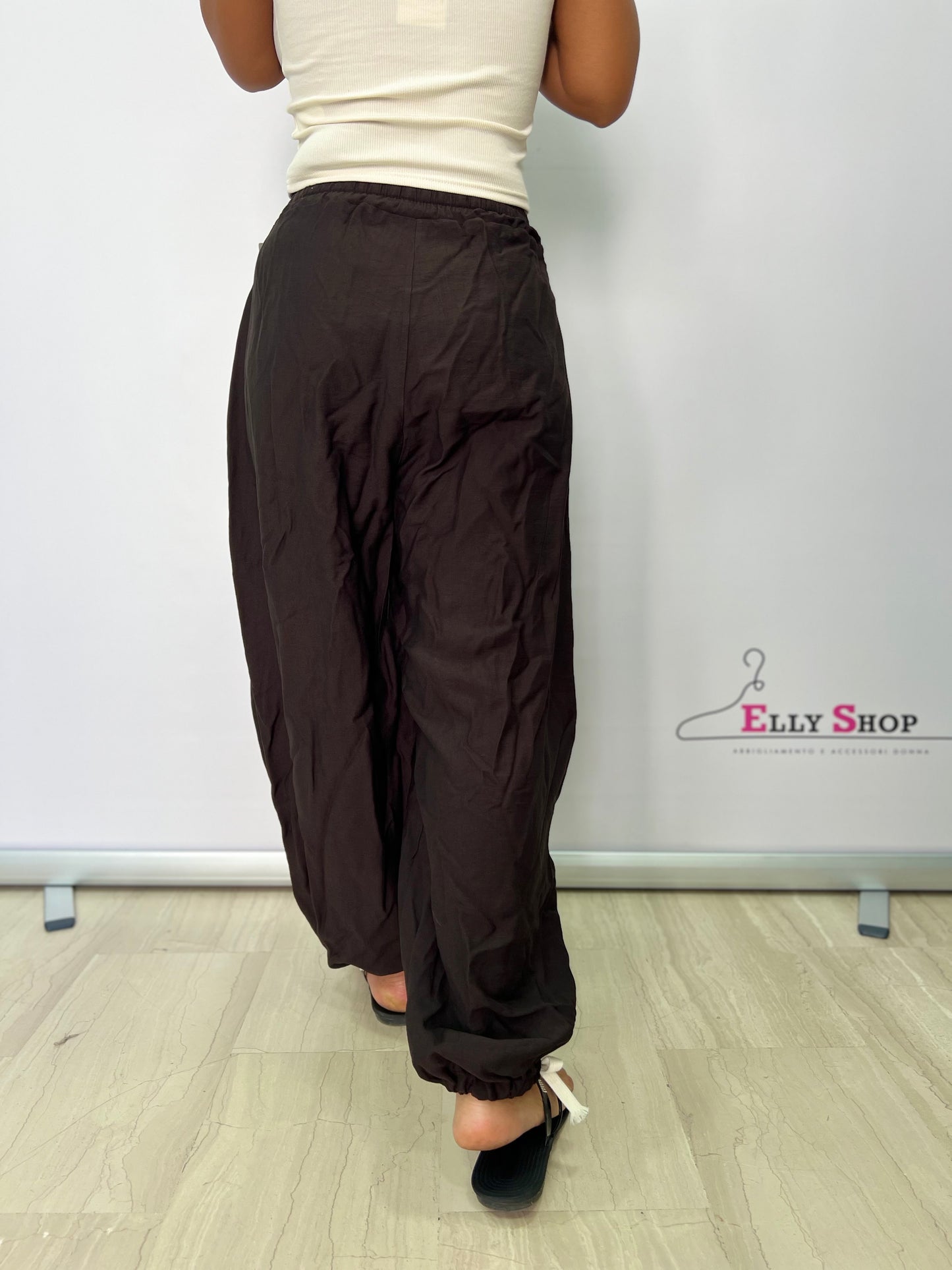 Pantaloni donna ampi estivi con coulisse – Taglia unica 40–46, vari colori