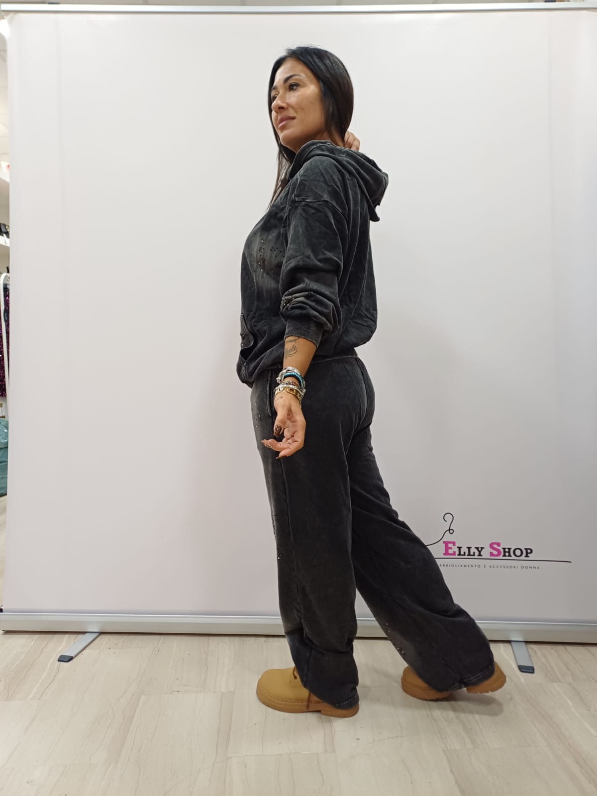 Completo donna felpa e pantalone con strass