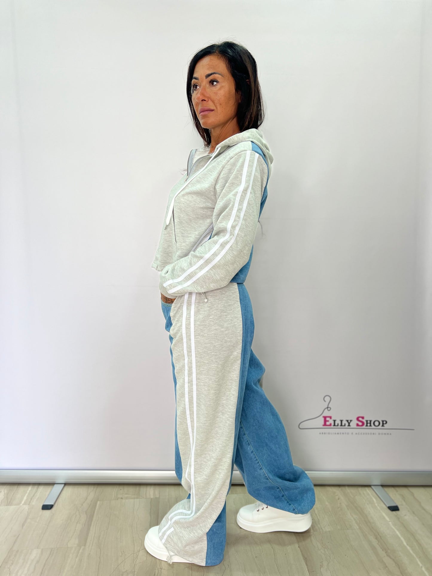 Completo donna sportivo con felpa e pantalone jeans – taglia unica grigia o nera fino a L