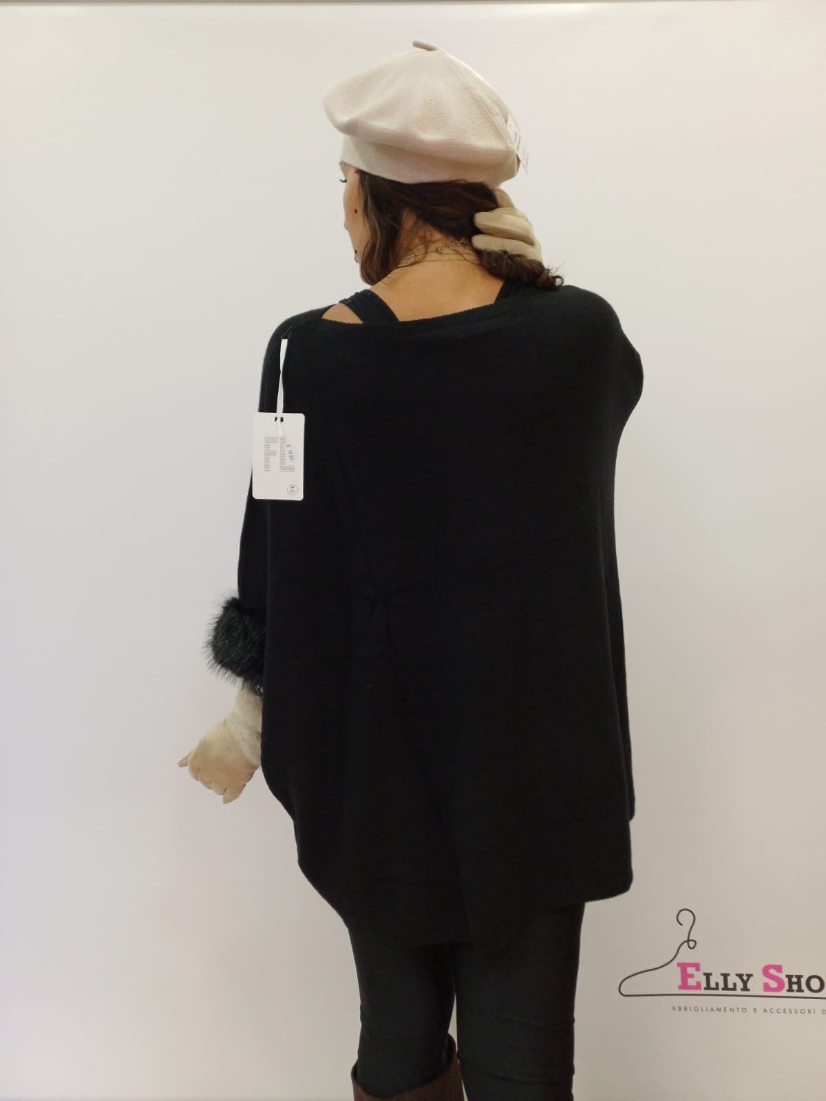 Poncho donna con ecopelliccia elegante