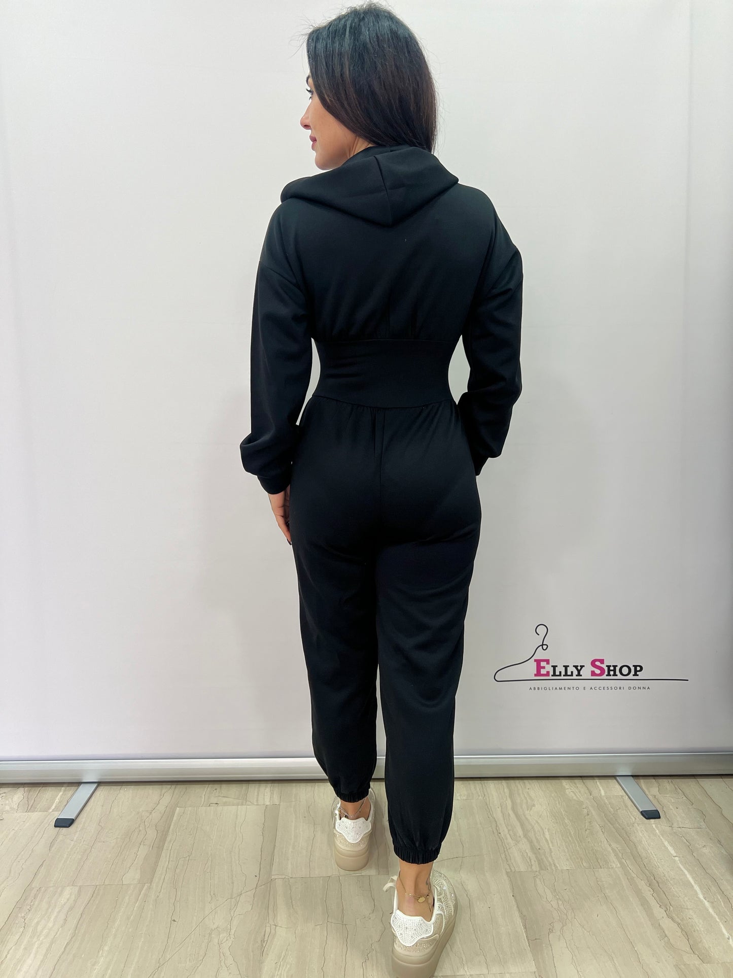 Tuta intera donna con cappuccio e zip