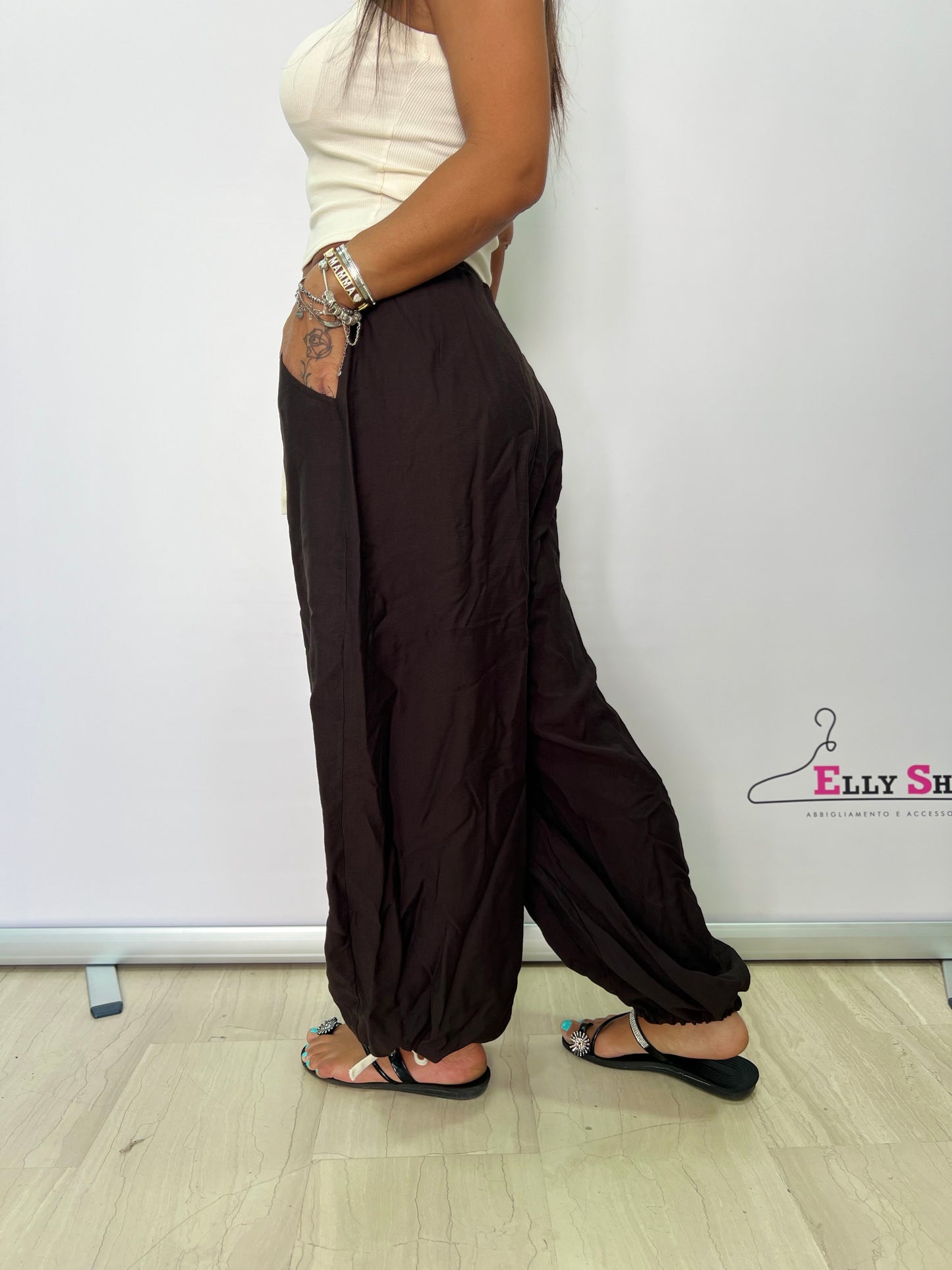 Pantaloni donna ampi estivi con coulisse – Taglia unica 40–46, vari colori