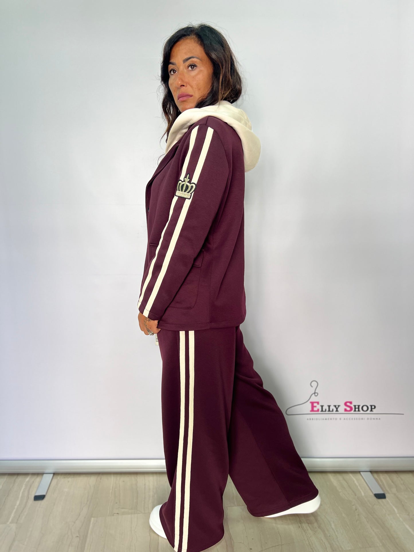 Completo tailleur queen vari colori
