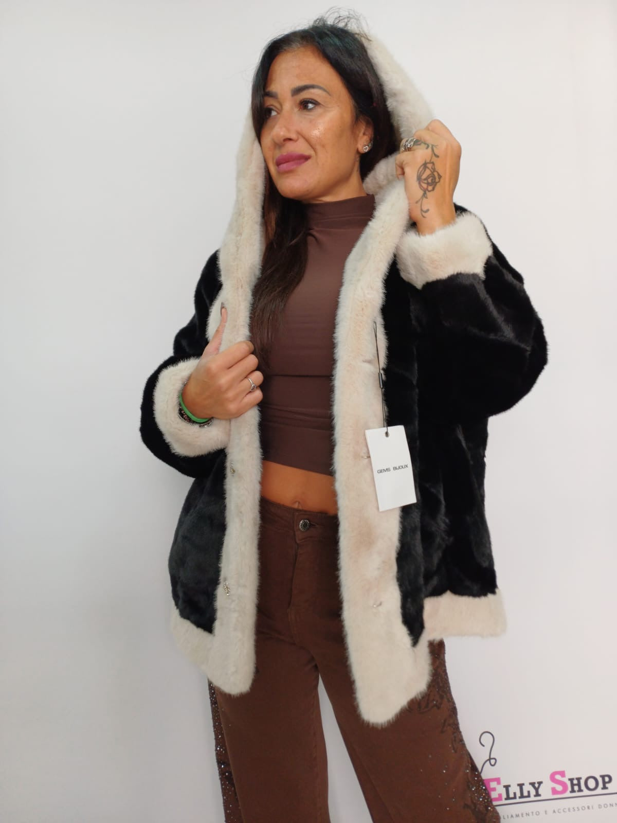 Giaccone donna eco-pelliccia bicolore con cappuccio