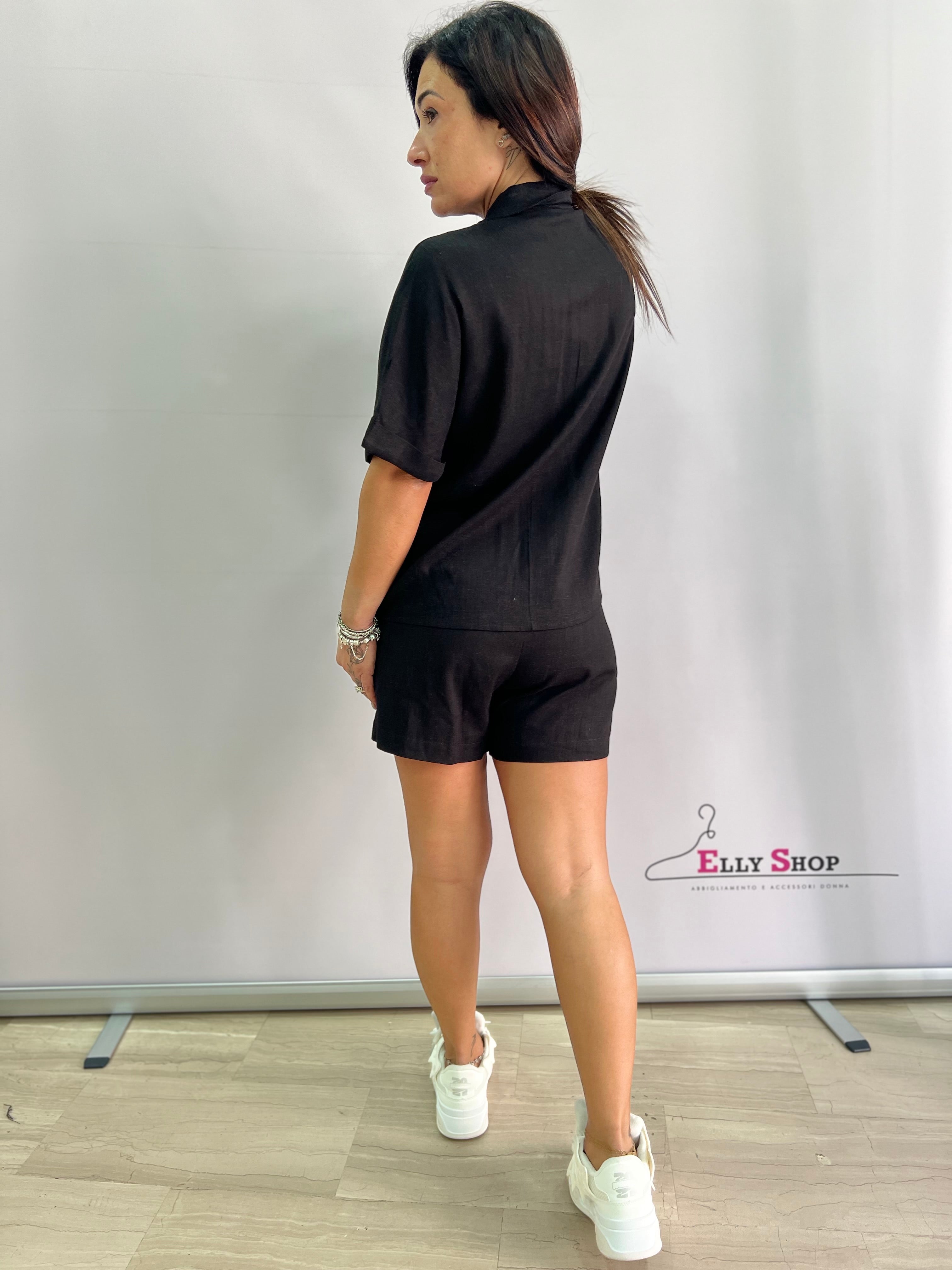 Completo donna in lino camicia con piume in paillettes e shorts – nero, taglia unica L/XL