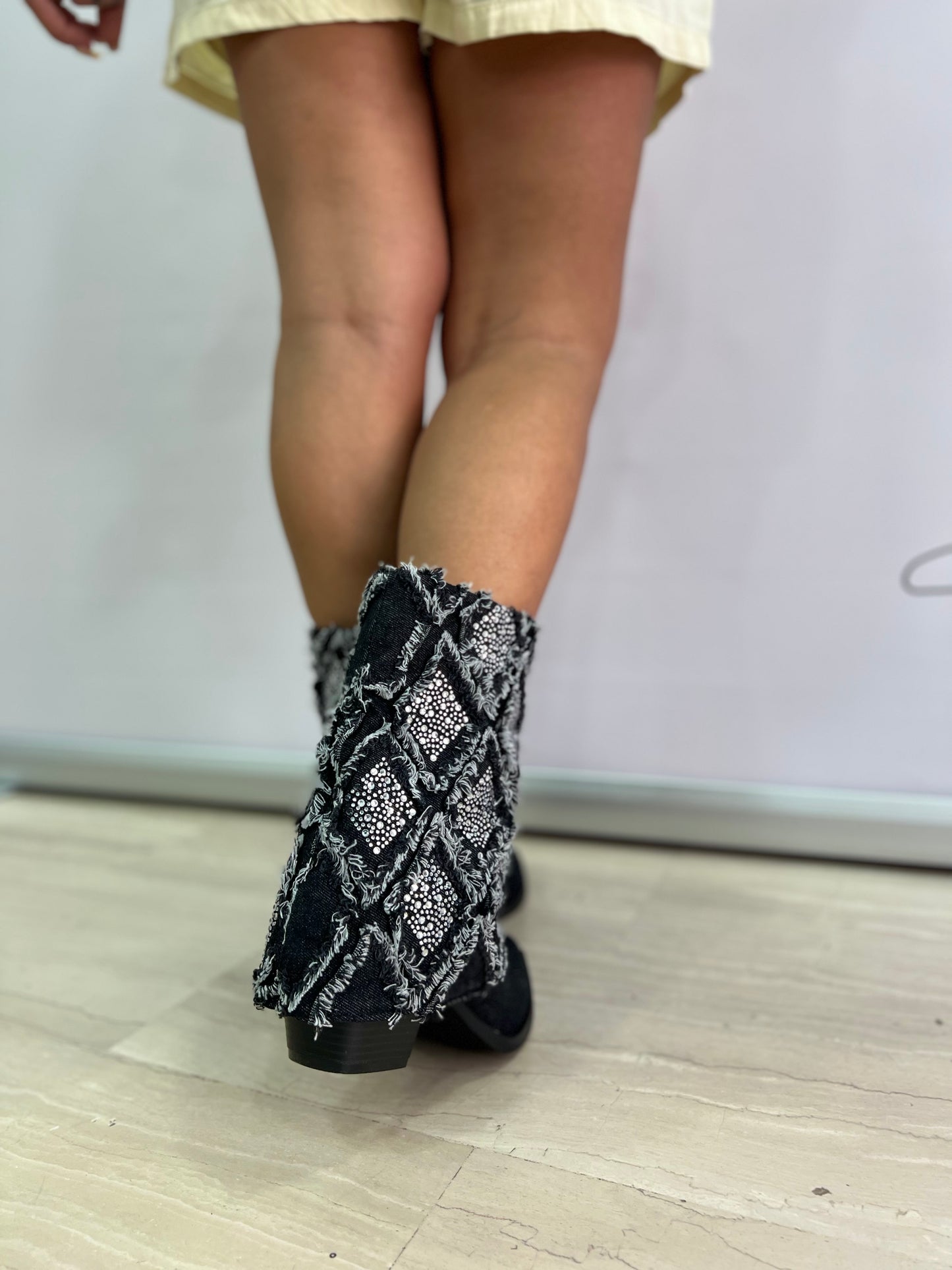 Stivali Donna in Tessuto Jeans Effetto Pitonato Due Colori