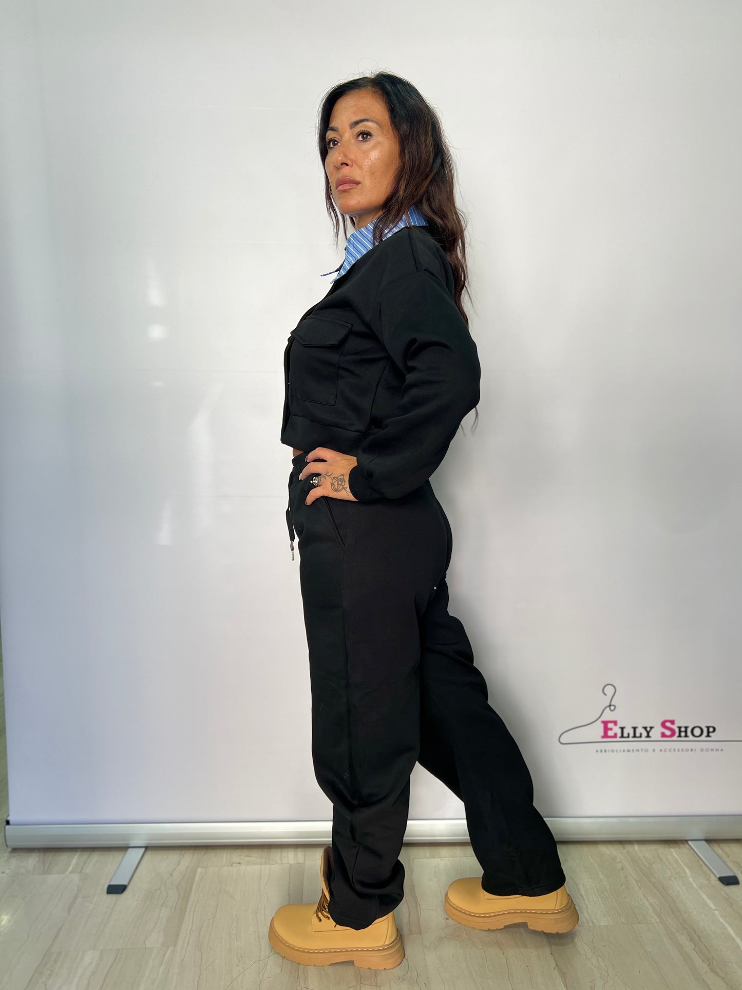 Completo donna con colletto a righe