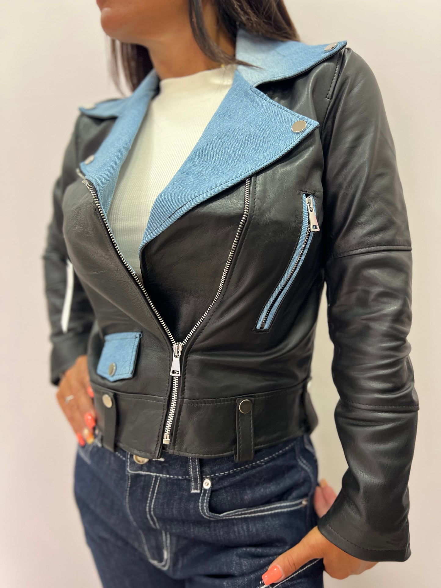 Giubbino chiodo donna pelle e jeans made in italy