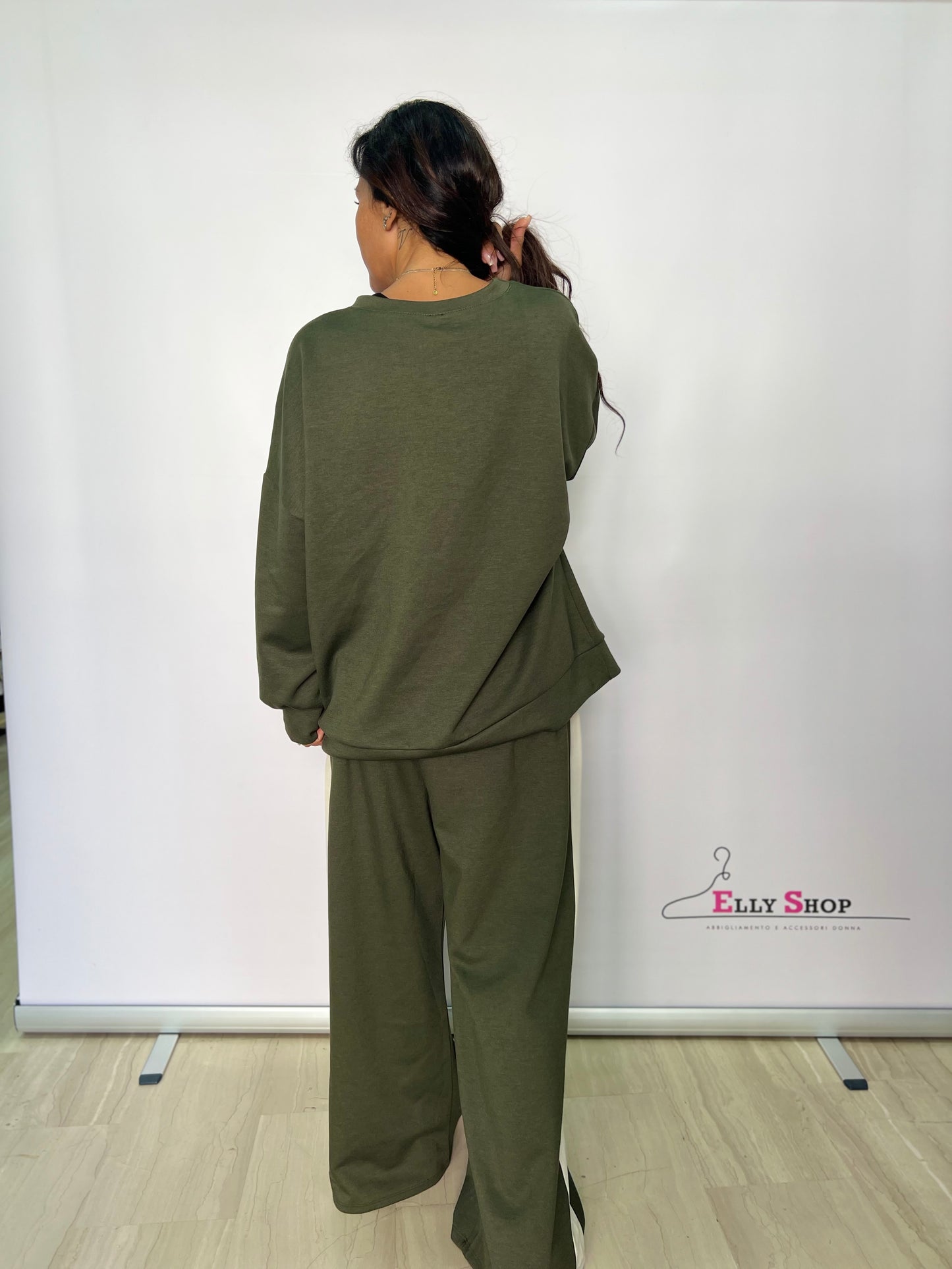 Completo tuta curvy con fiore