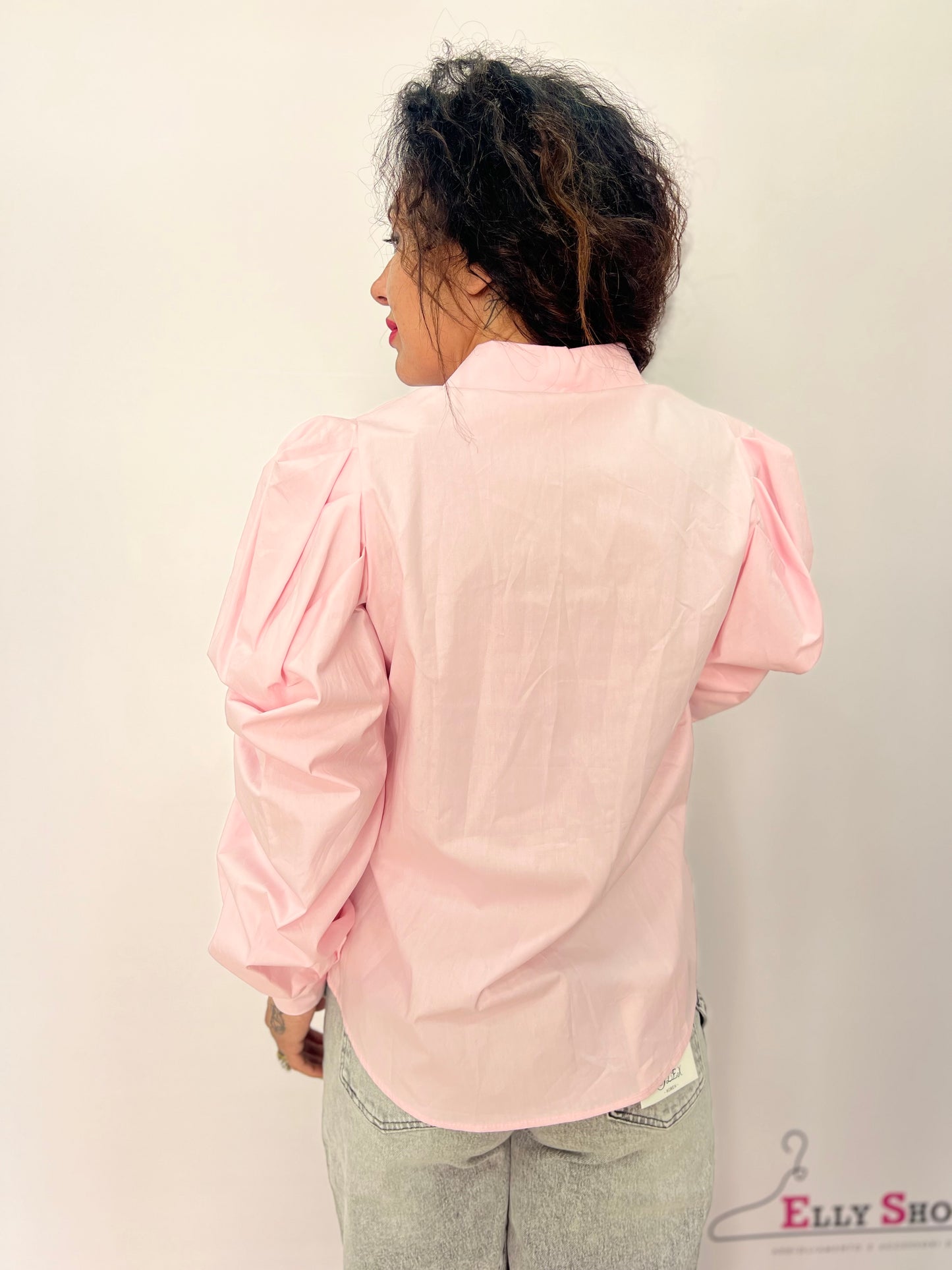 Camicia donna maniche a sbuffo elegante