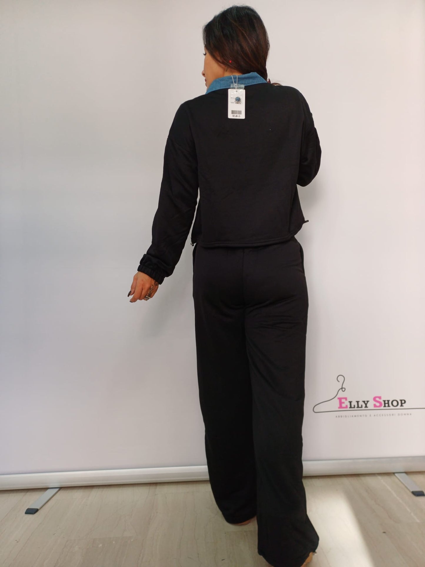 Completo donna casual con colletto a contrasto