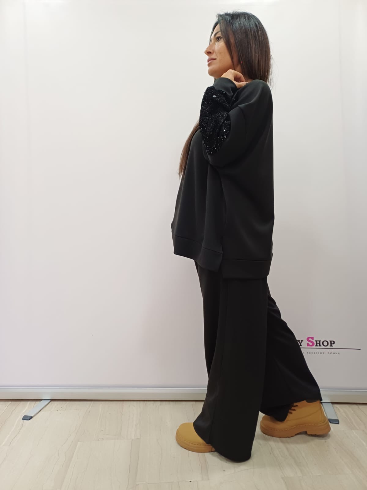 Completo curvy donna con maniche in paillettes