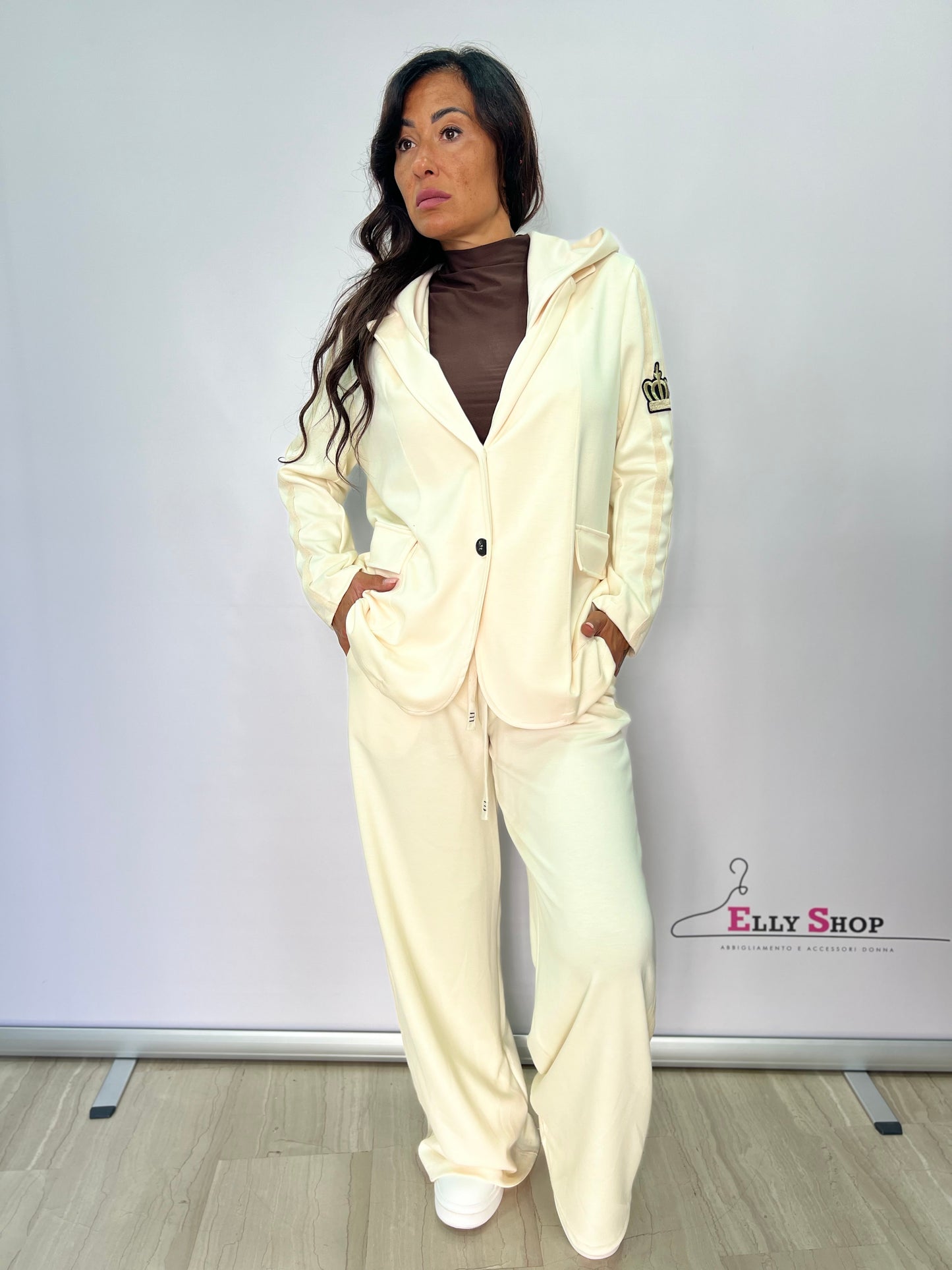 Completo tailleur queen vari colori