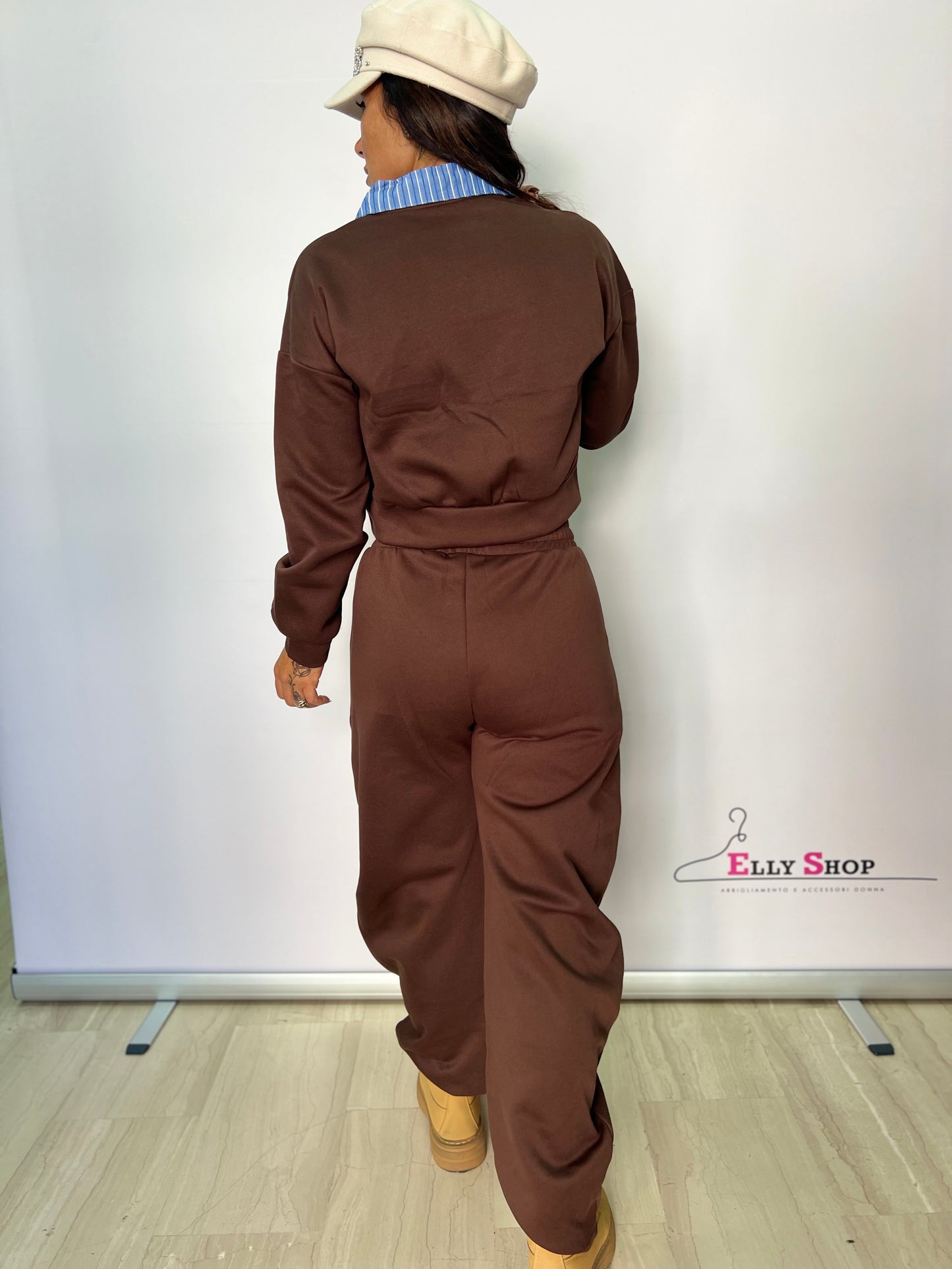 Completo donna con colletto a righe