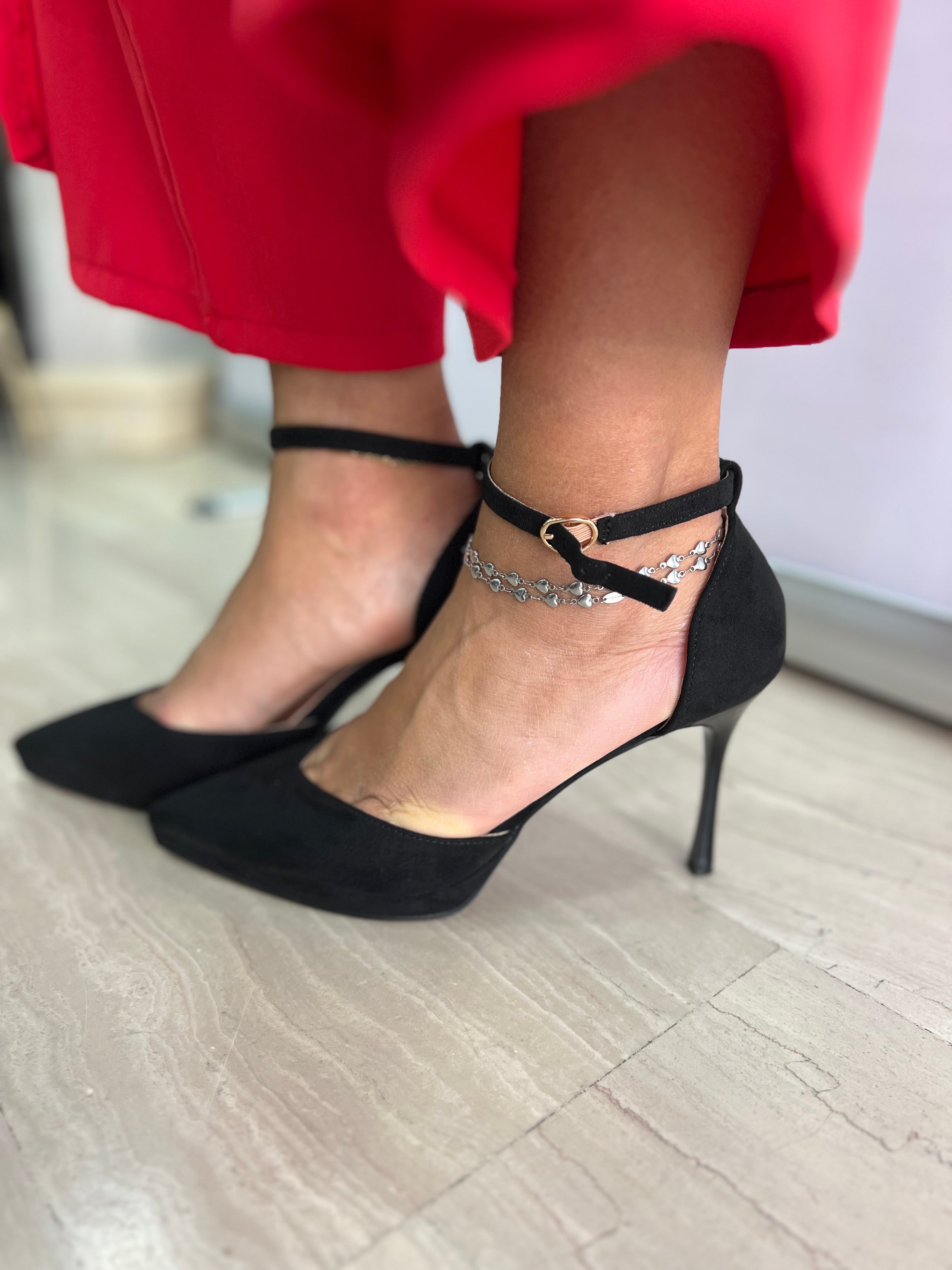 Décolleté Beige e Nere a Punta con Tacco e Cinturino
