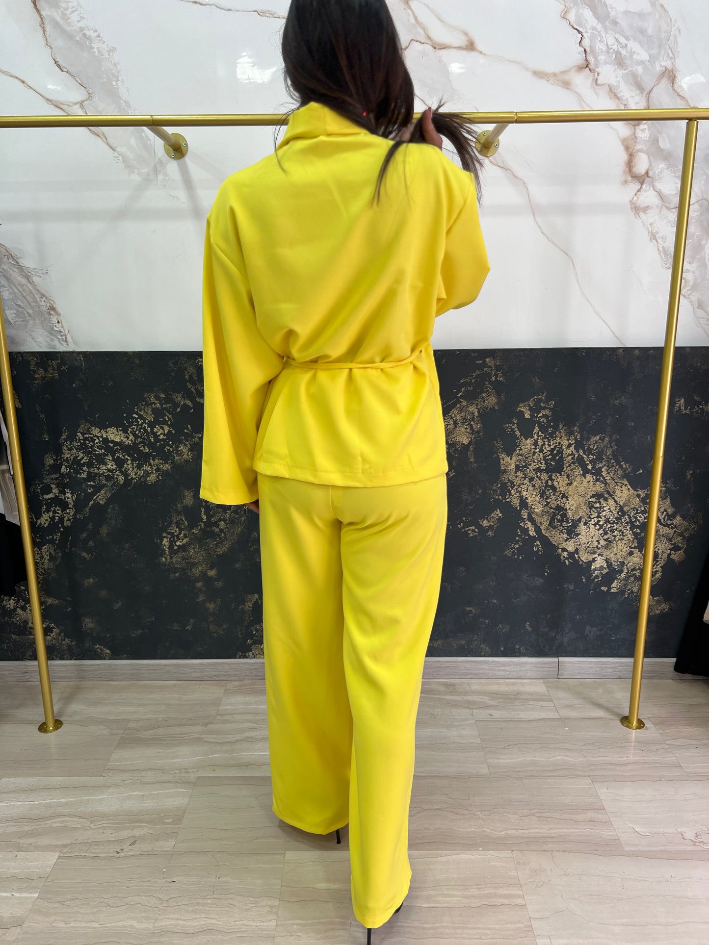 Tailleur Kimono Elegante Donna con Fiore – Pesca, Giallo, Nero (Taglia Unica, fino a XL)