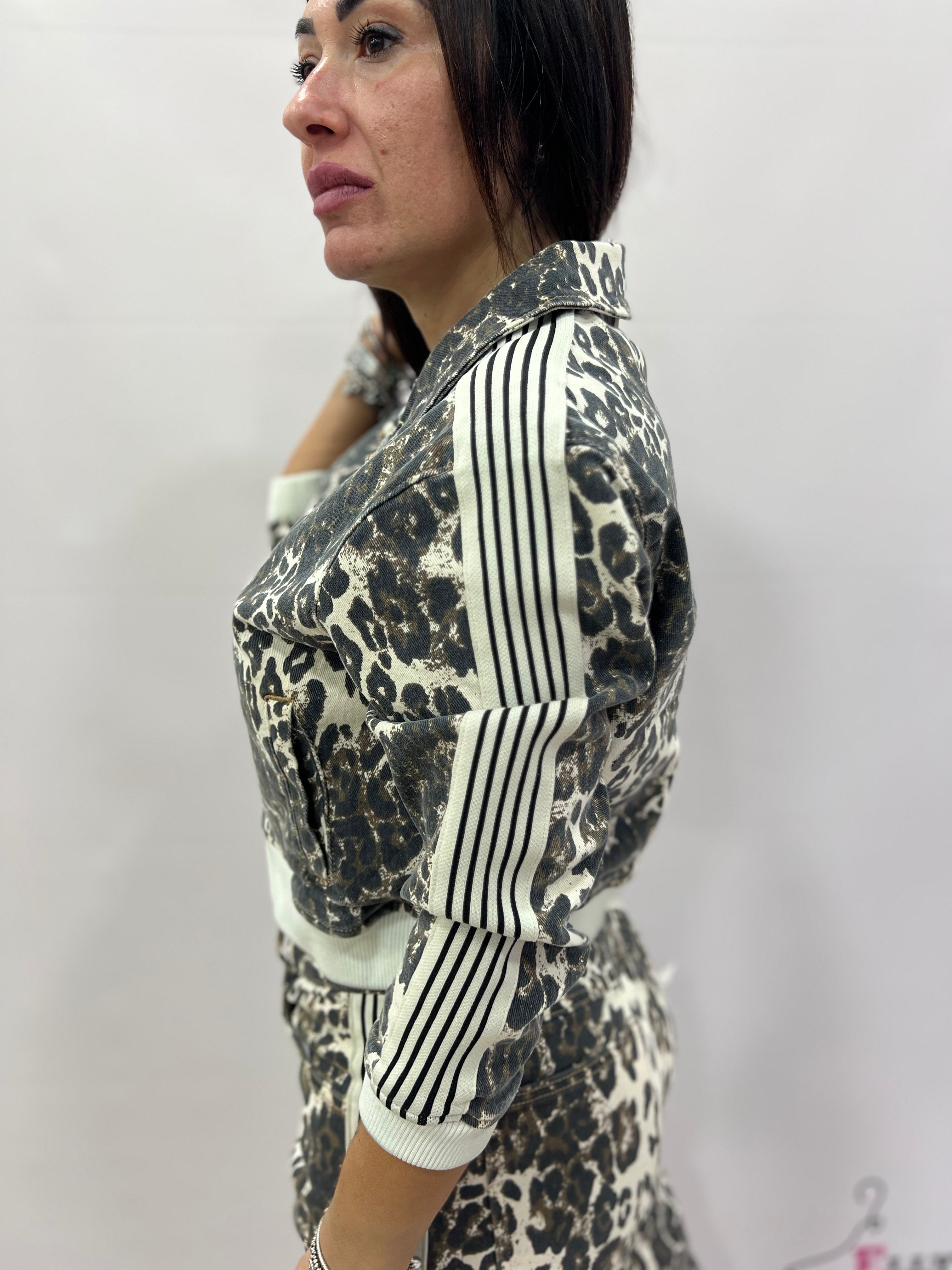 Giacca donna animalier corta con zip – Stile urban sportivo taglia unica