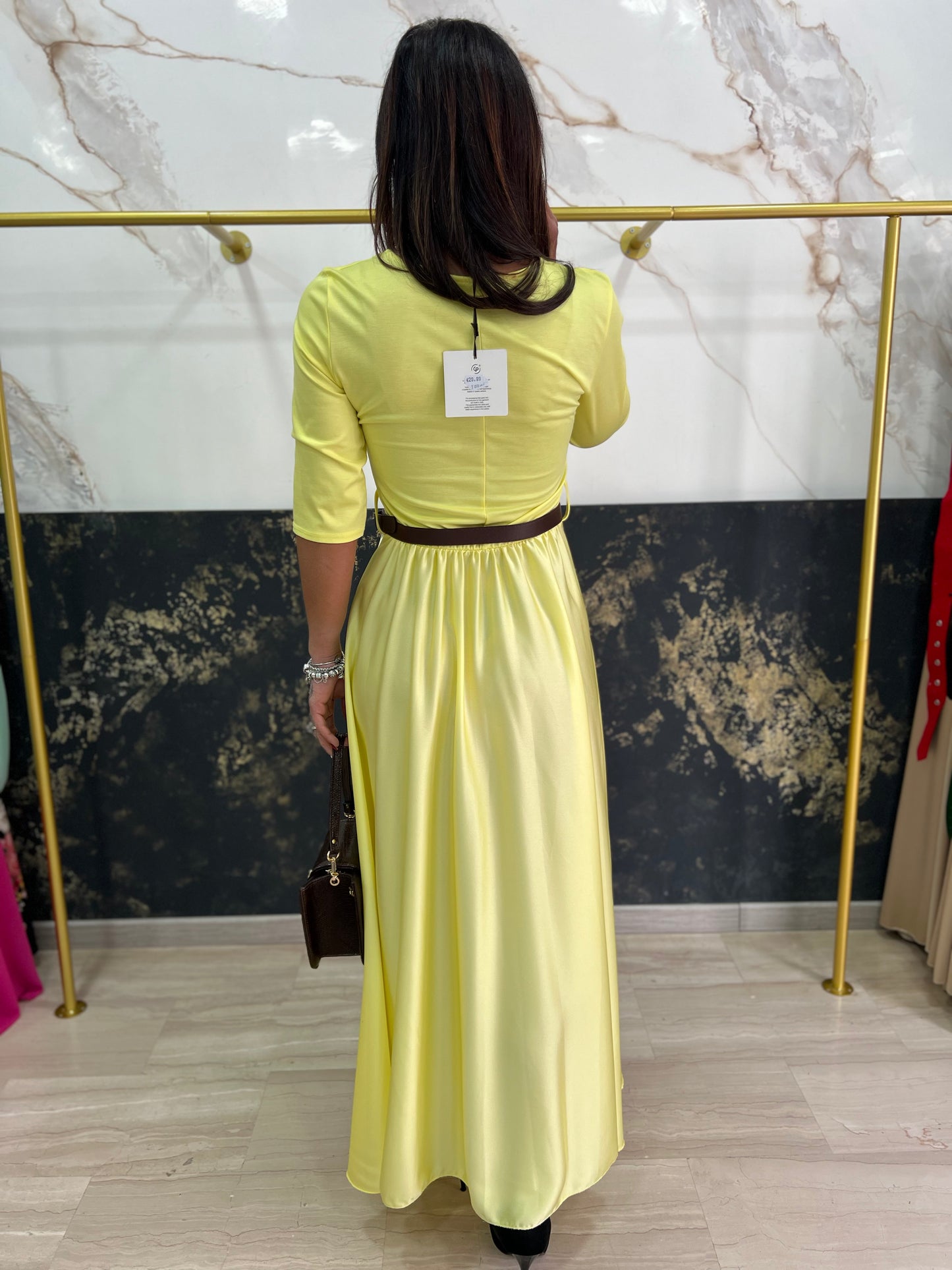 Vestito stoffa raso fiore