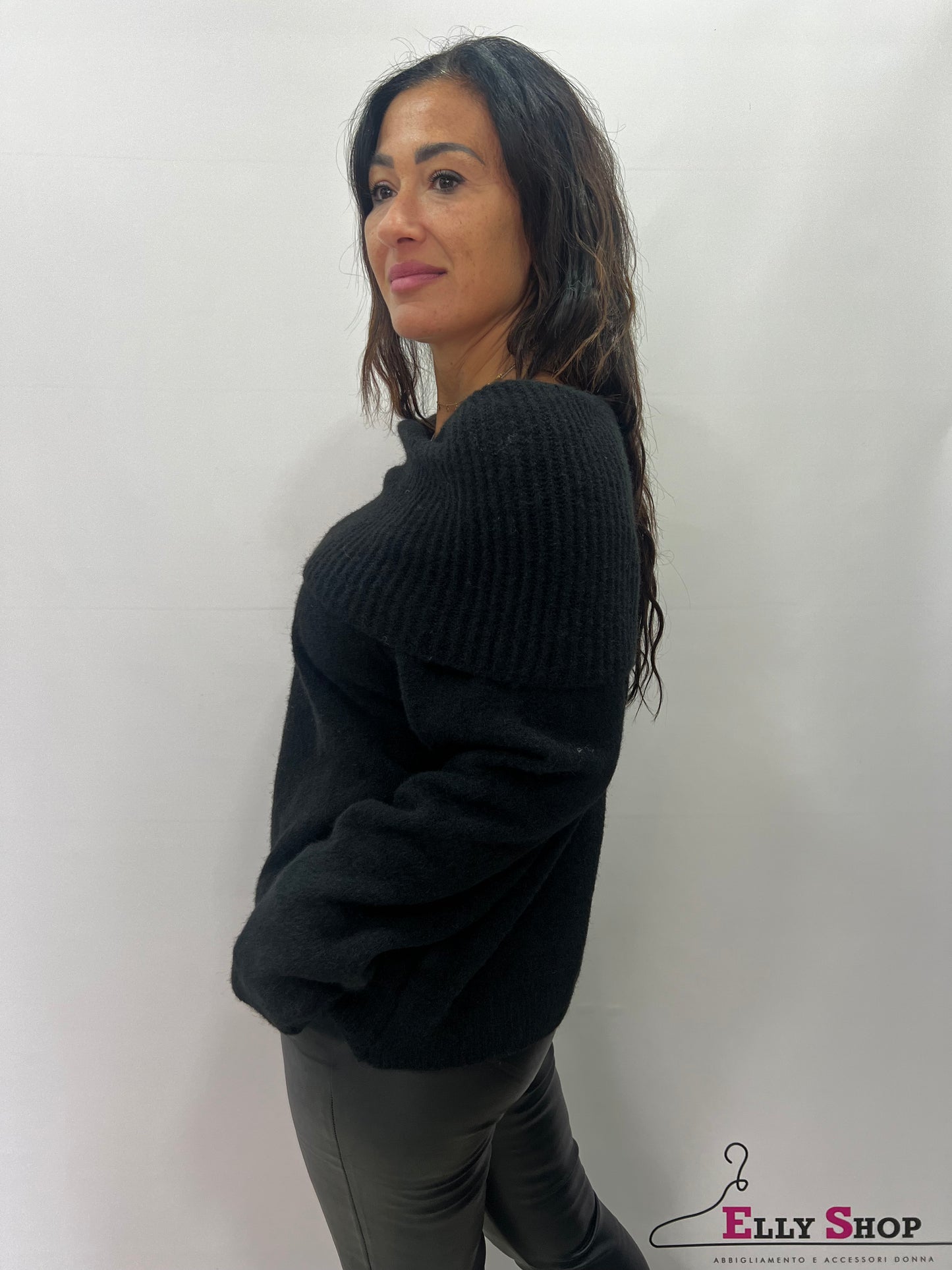 Maglione donna collo ampio morbido