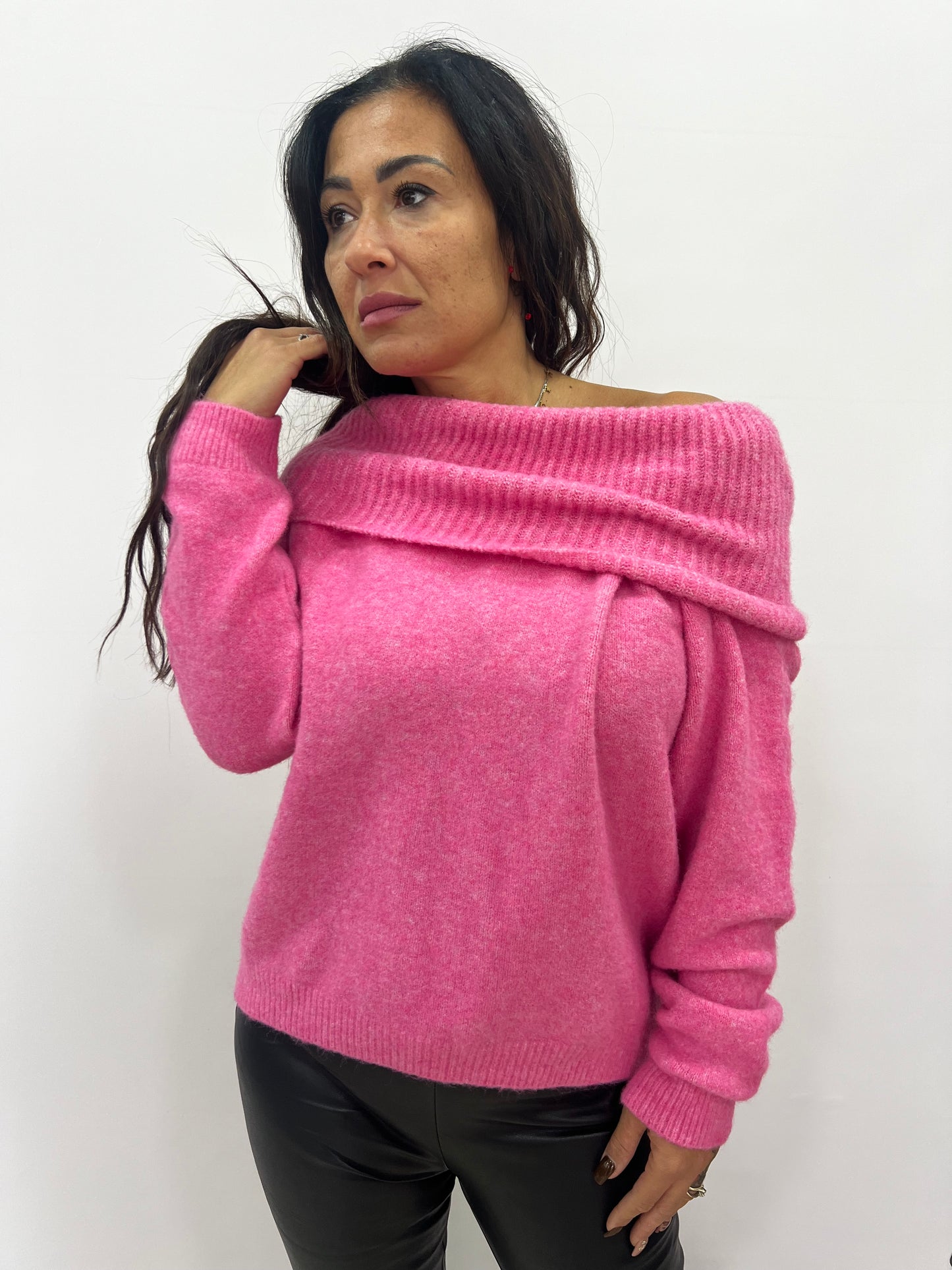 Maglione donna collo ampio morbido