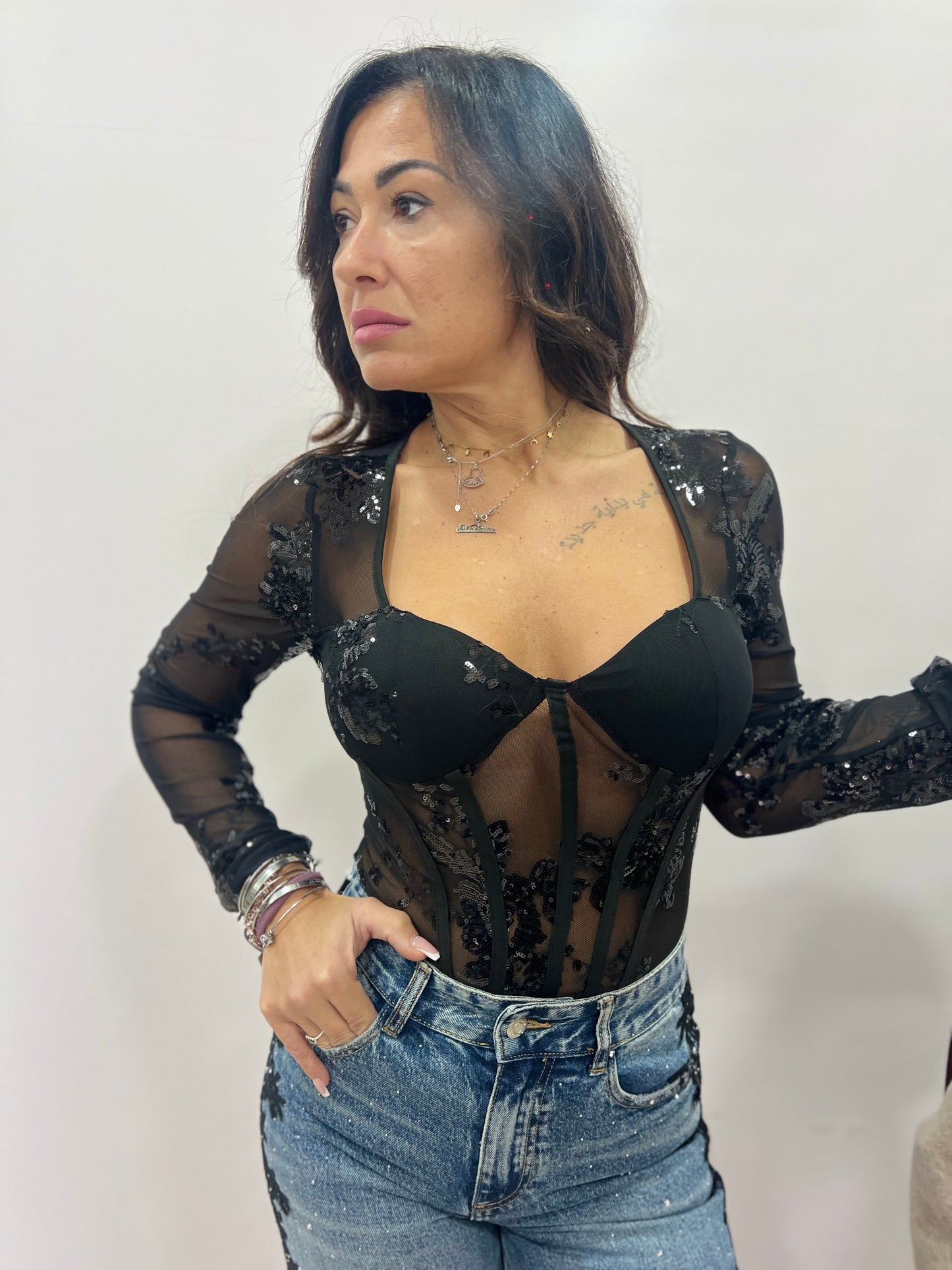 Body trasparente ricamato elegante