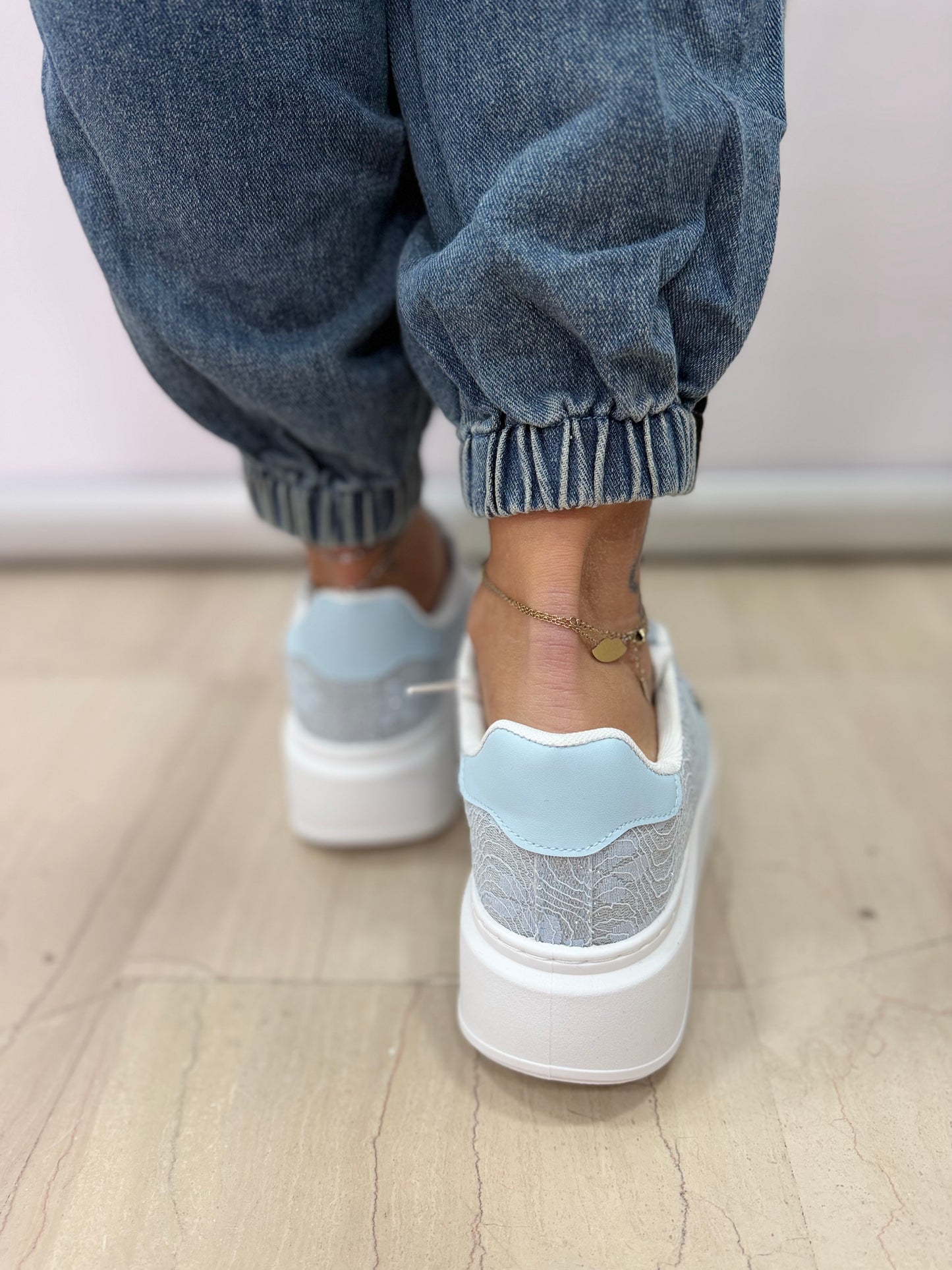 Sneakers donna platform in pizzo elegante