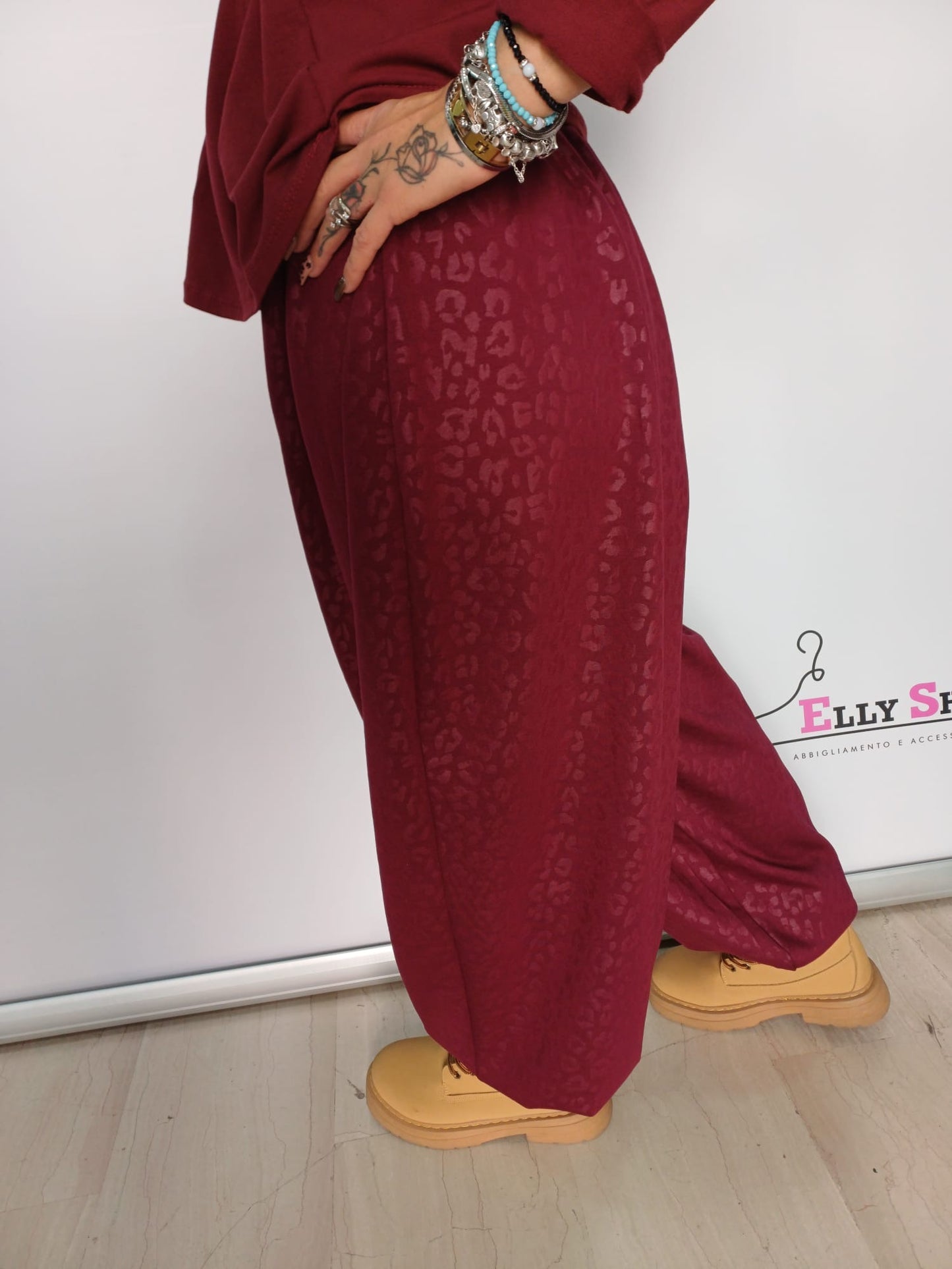 Pantalone ampio donna fantasia tono su tono