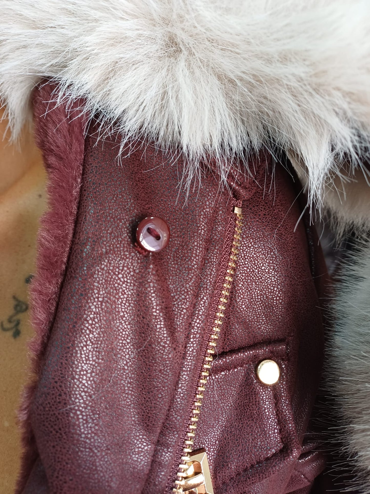 Giacca corta effetto pelle con pelliccia donna