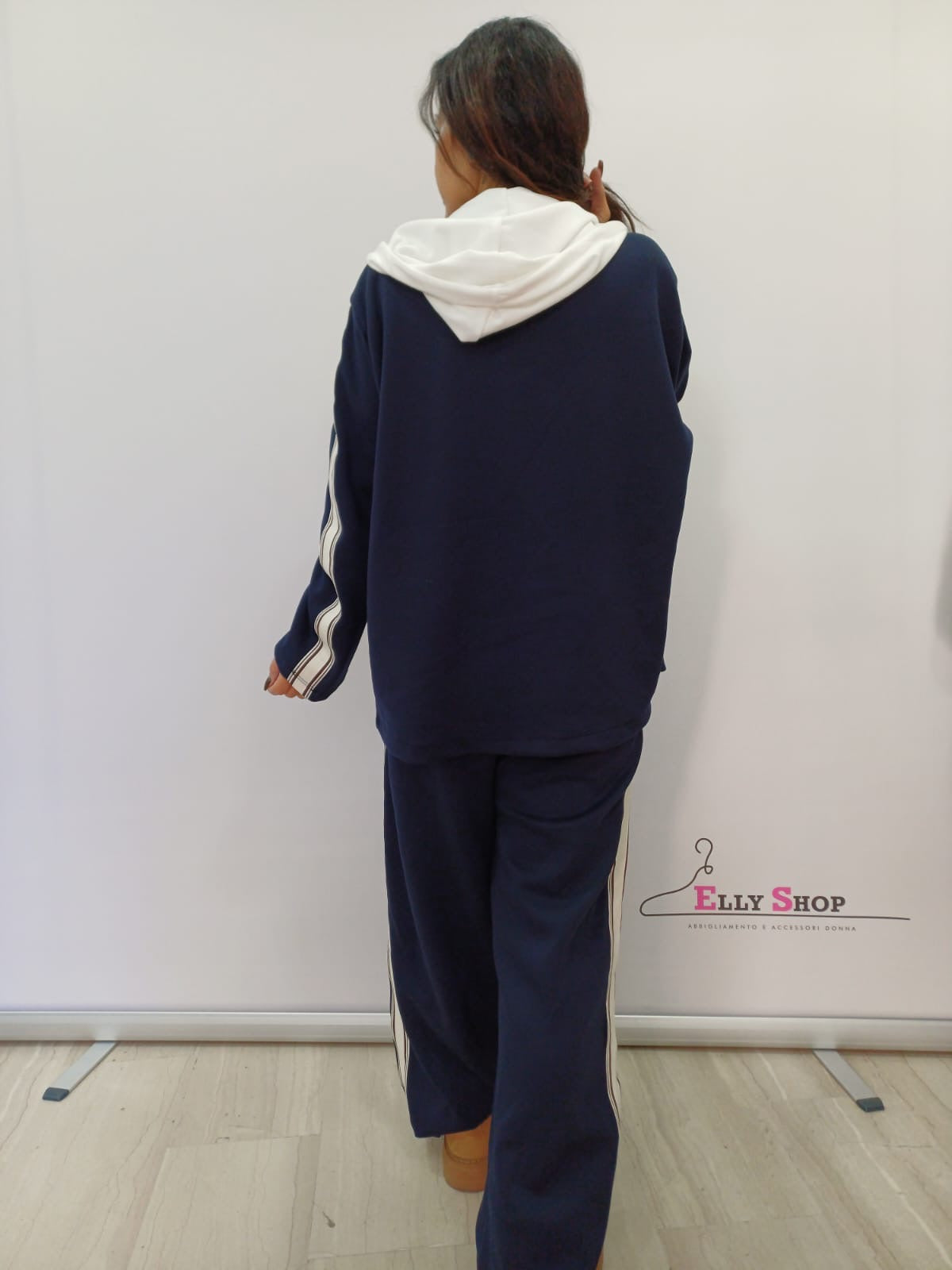 Completo donna casual con cappuccio