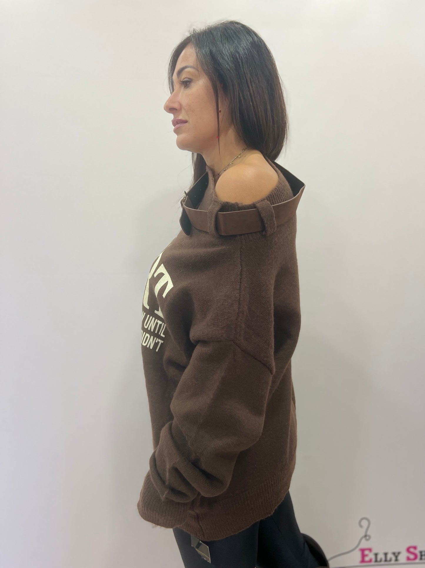 Maglione monospalla con cintura trendy