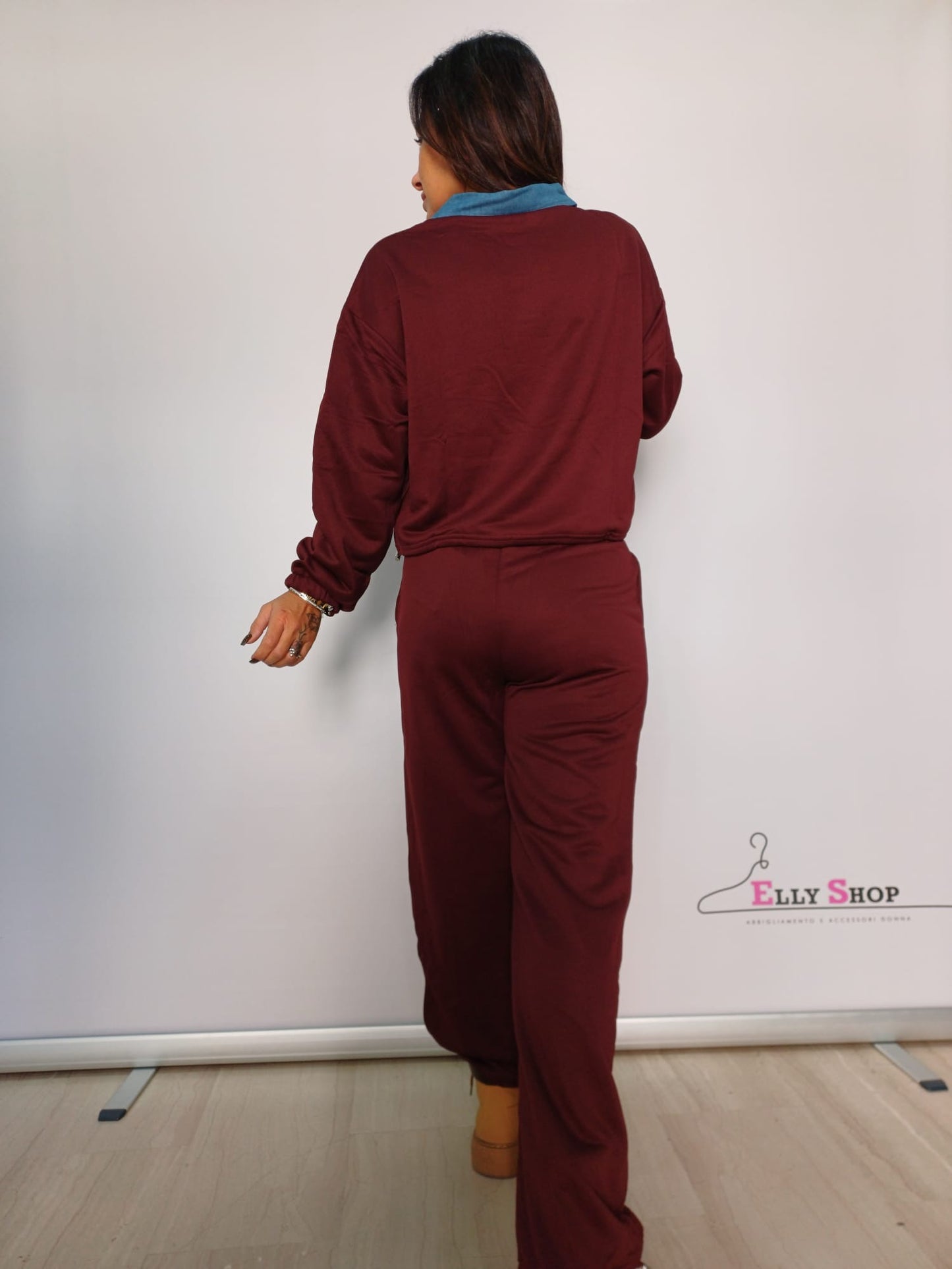 Completo donna casual con colletto a contrasto