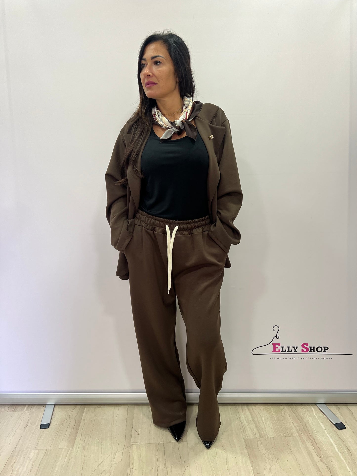 Completo Tailleur donna elegante sportivo