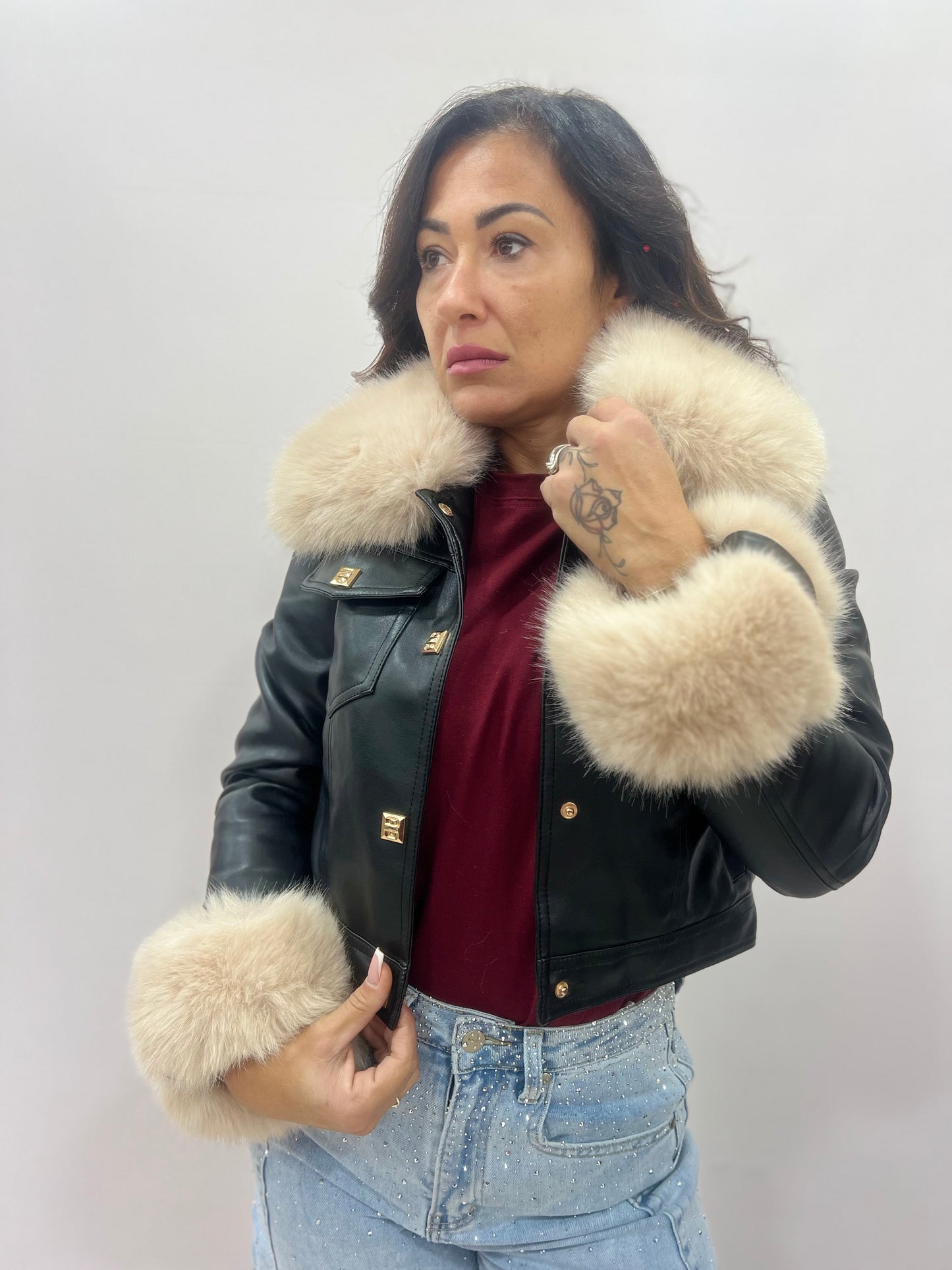 Giacca ecopelle corta con pelliccia removibile