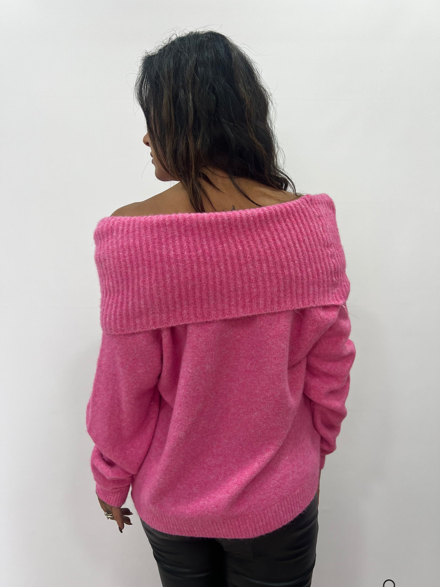 Maglione donna collo ampio morbido