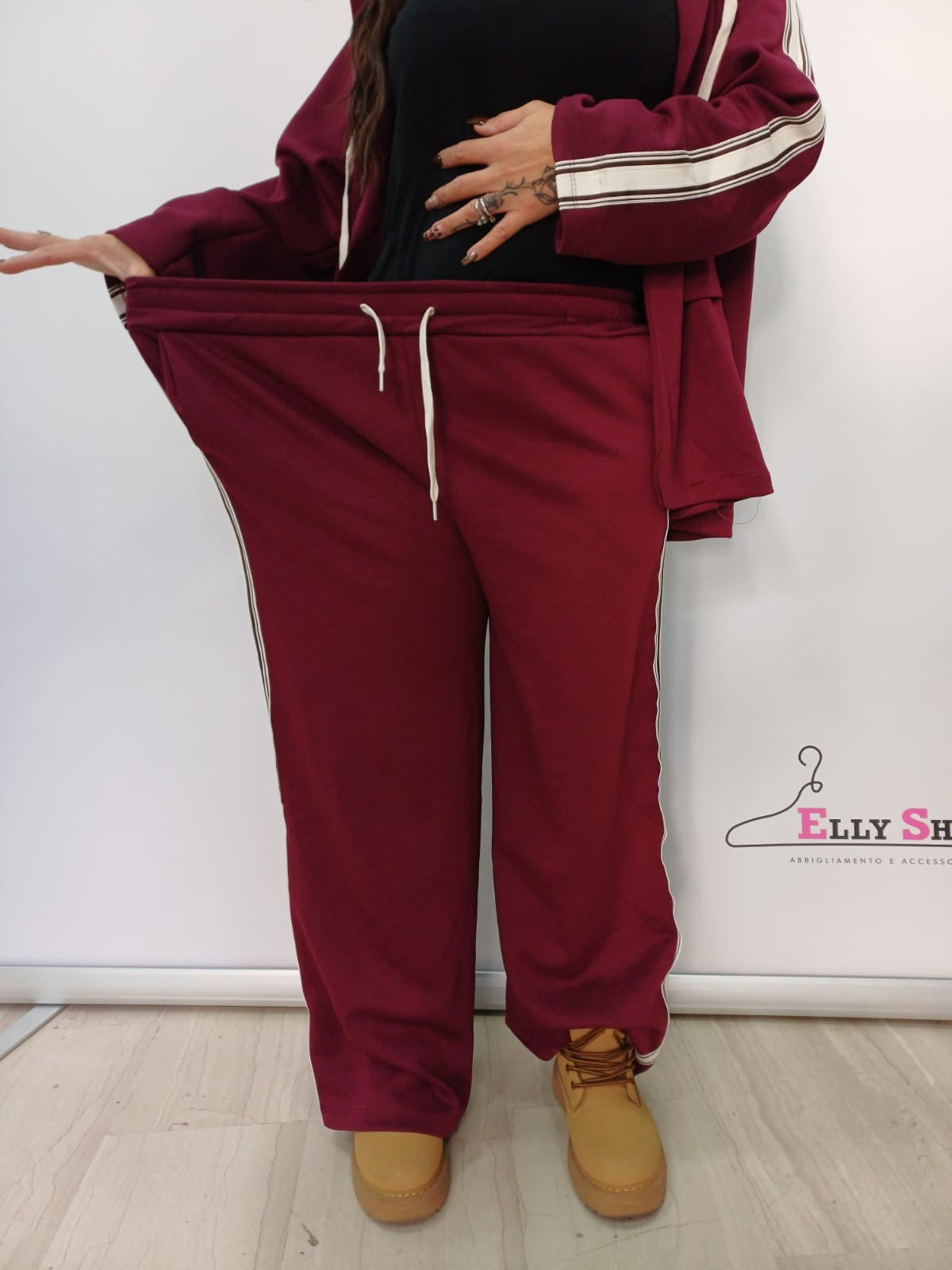 Completo donna casual con cappuccio