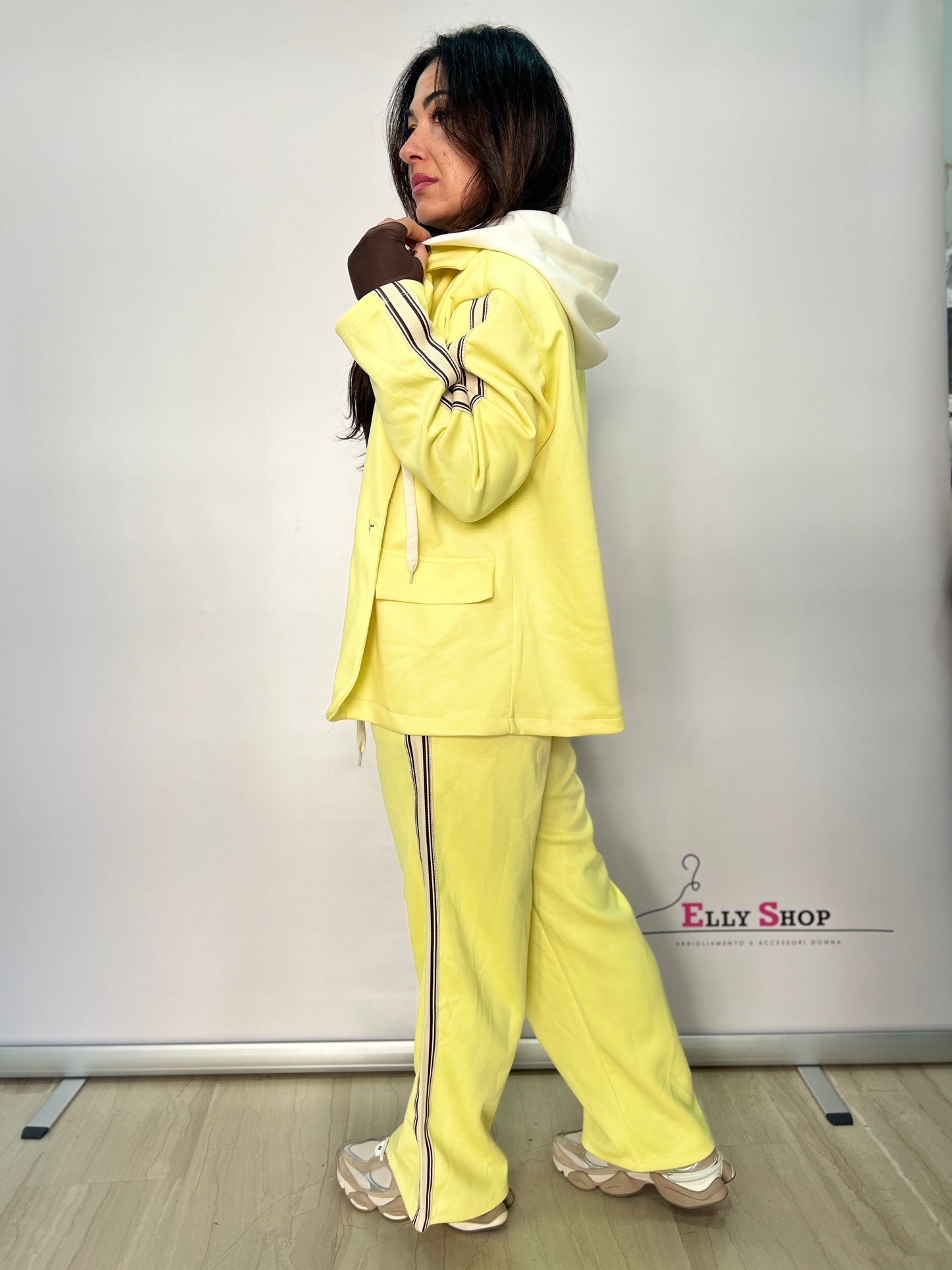 Completo donna sport chic con cappuccio