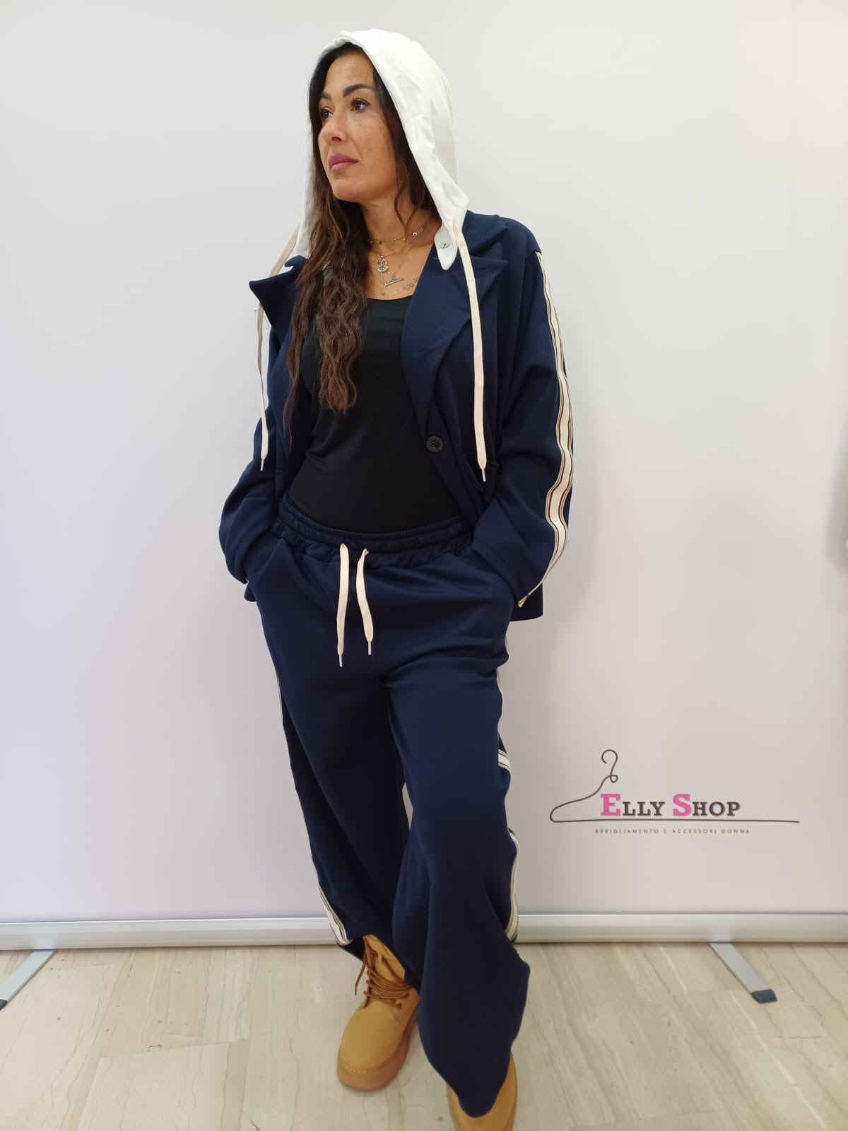 Completo donna casual con cappuccio