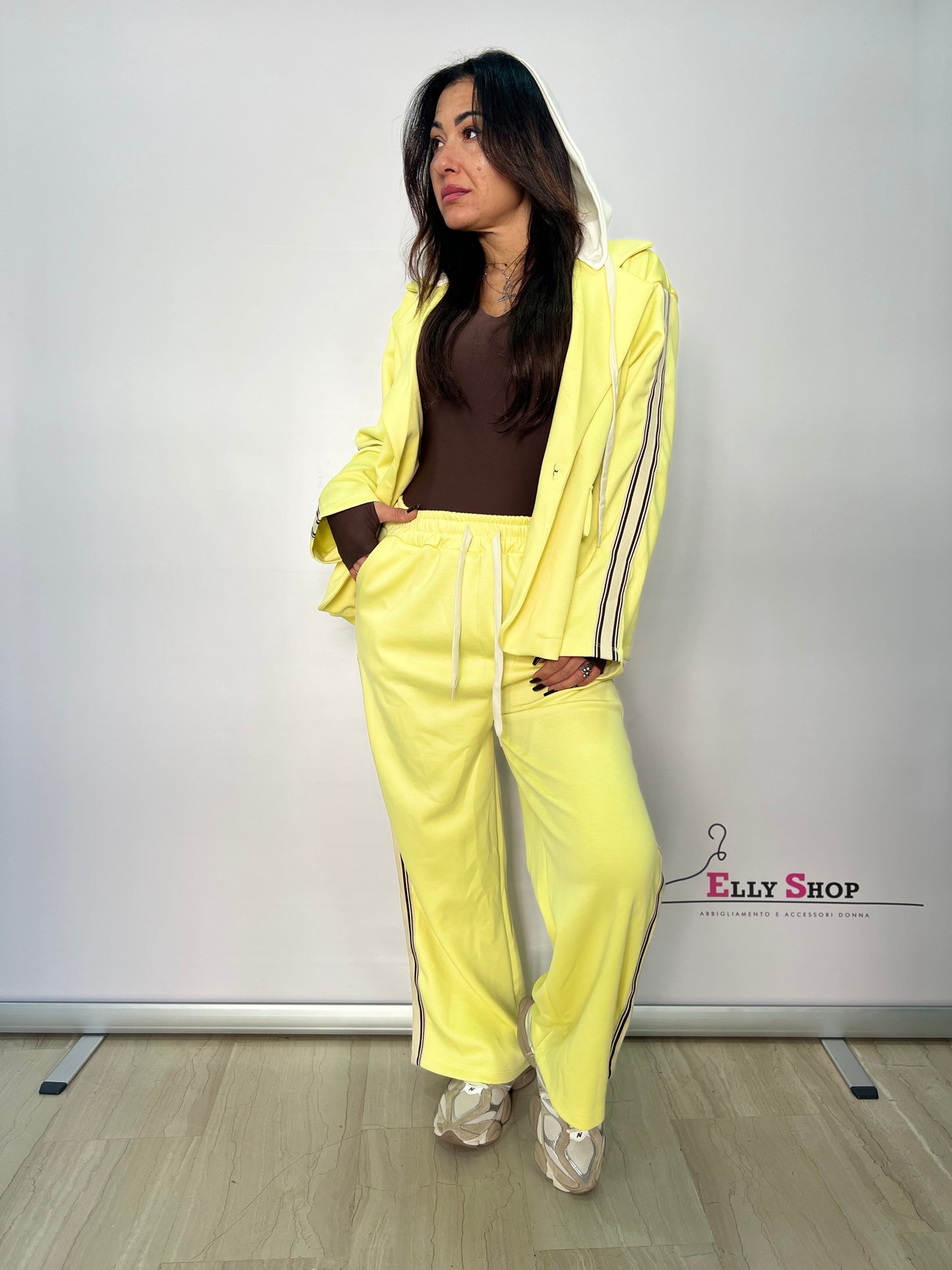 Completo donna sport chic con cappuccio