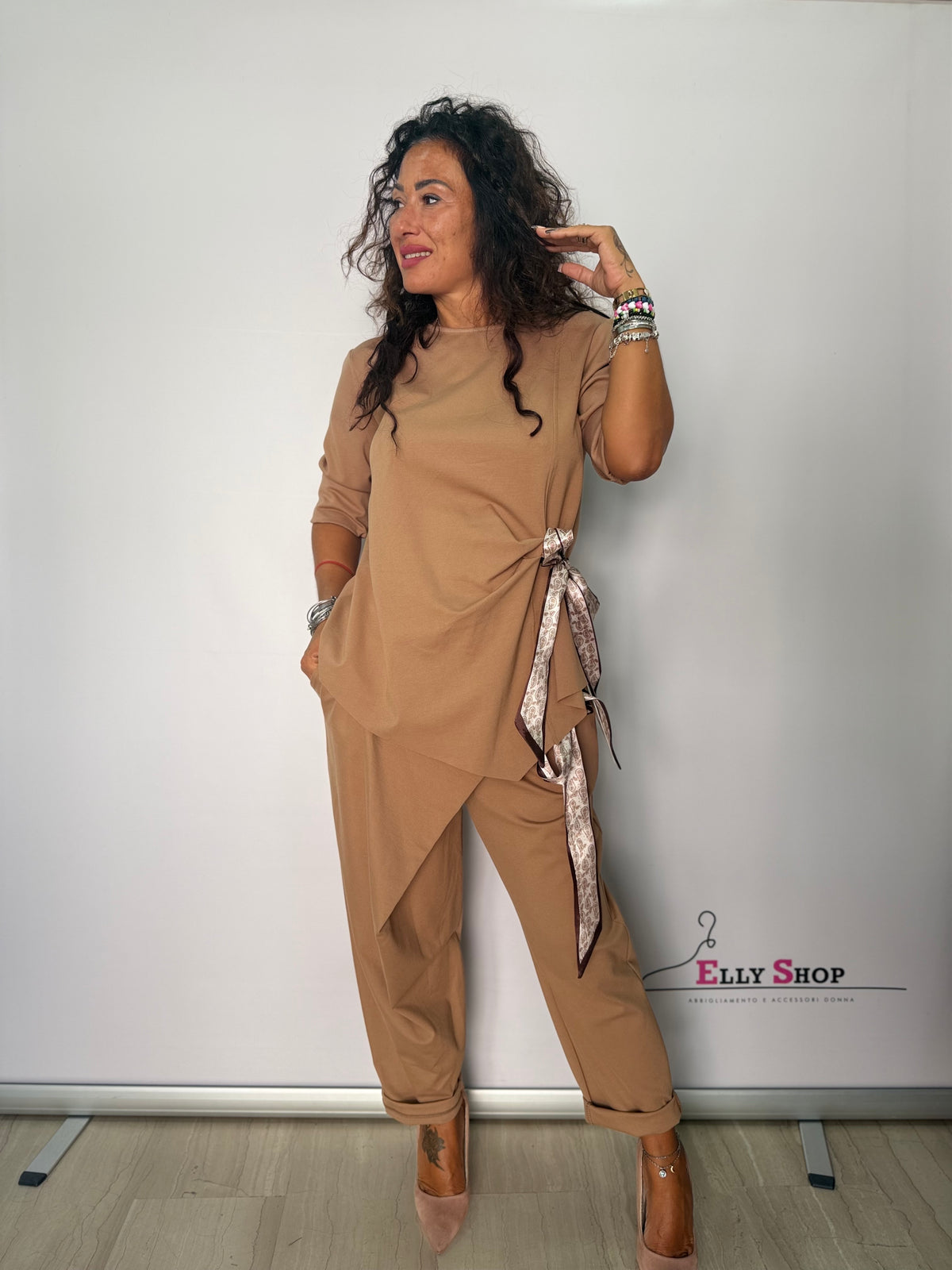 Completo Donna Fiocco Chic con Pantalone