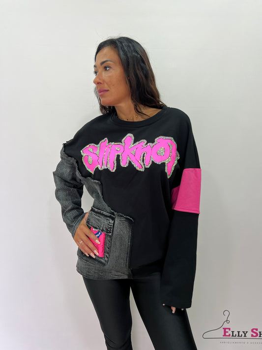 Felpa stoffa e jeans con fantasie colorate