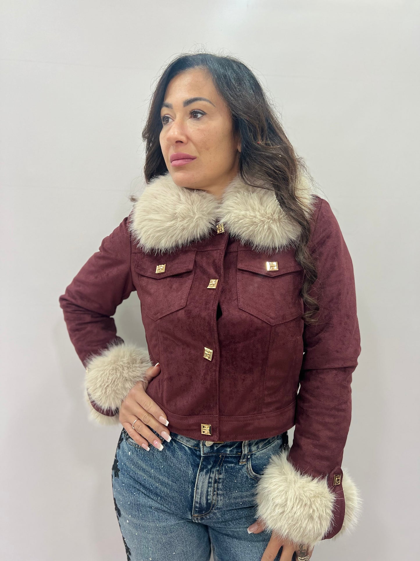 Giacca scamosciata corta con pelo donna