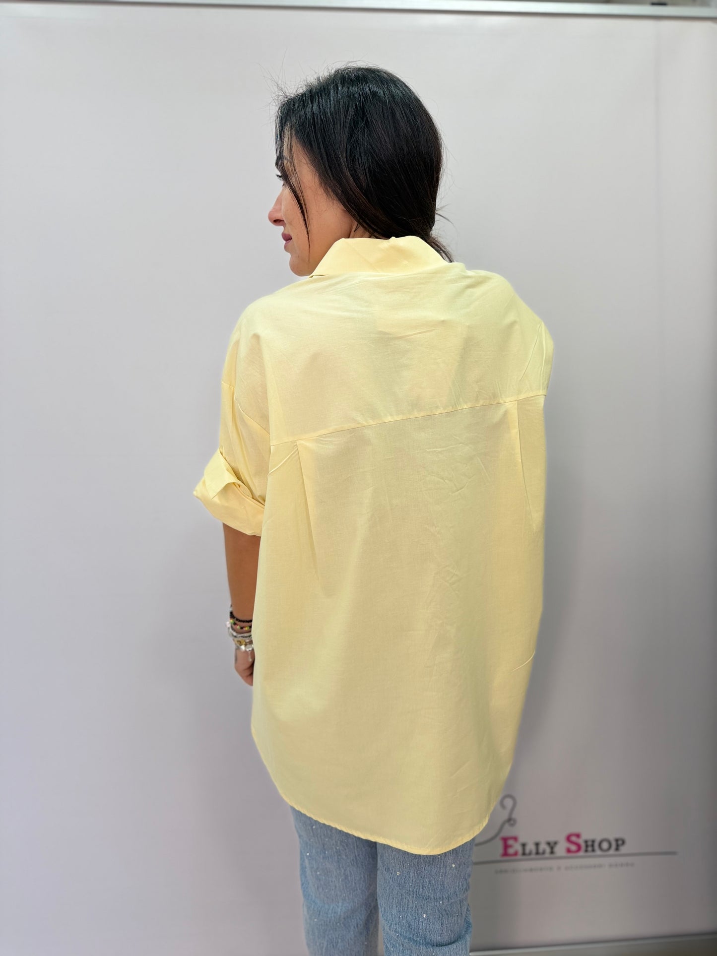 Camicia donna oversize con bottoni gioiello
