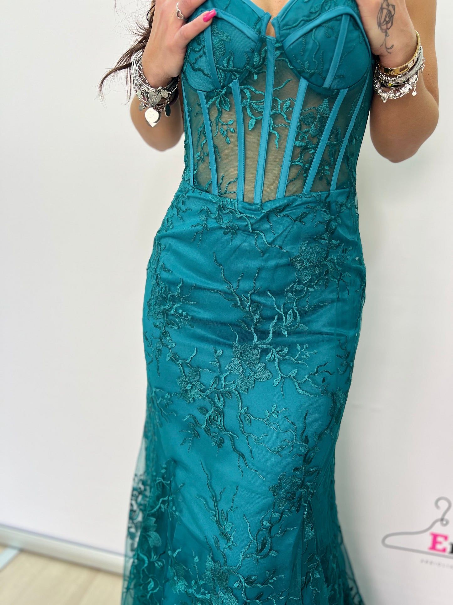 Abito lungo sirena con corsetto elegante