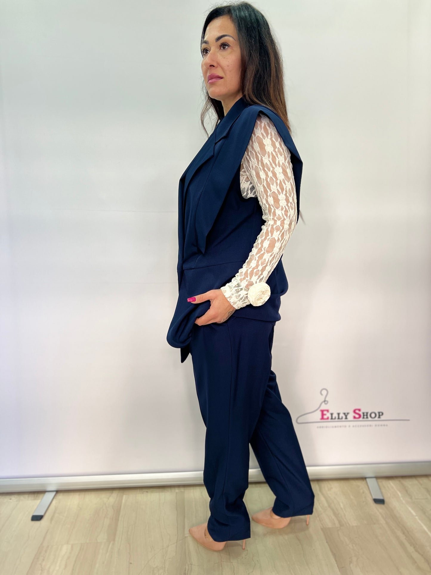 Completo donna curvy elegante con gilet