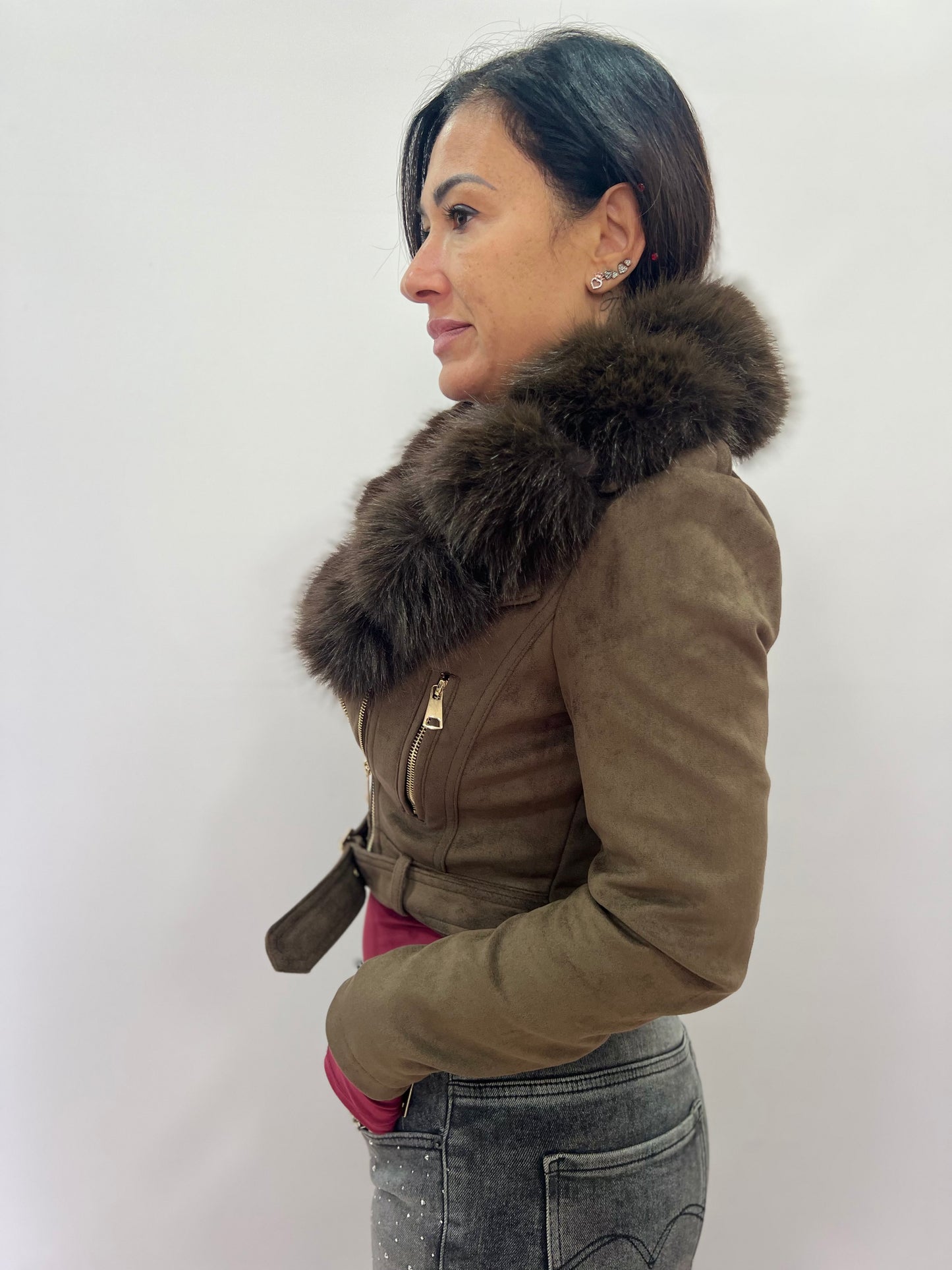 Giacca scamosciata con collo in pelliccia