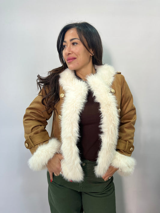 Giacca corta donna con eco pelliccia elegante