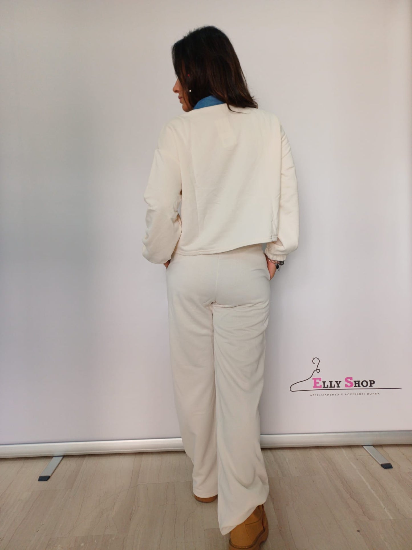 Completo donna casual con colletto a contrasto